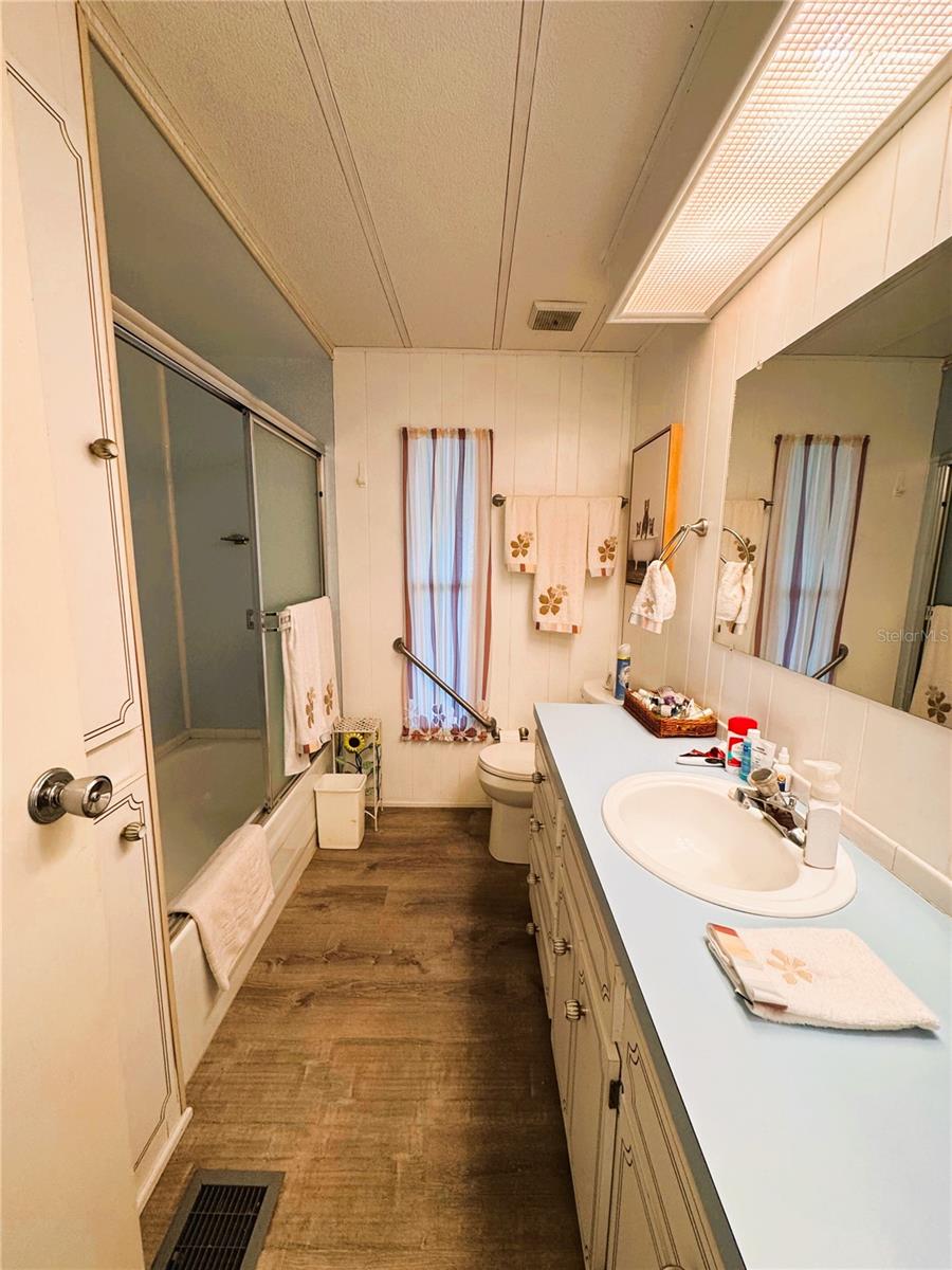 Image 19 of 38 For 407 Palo Verde Drive