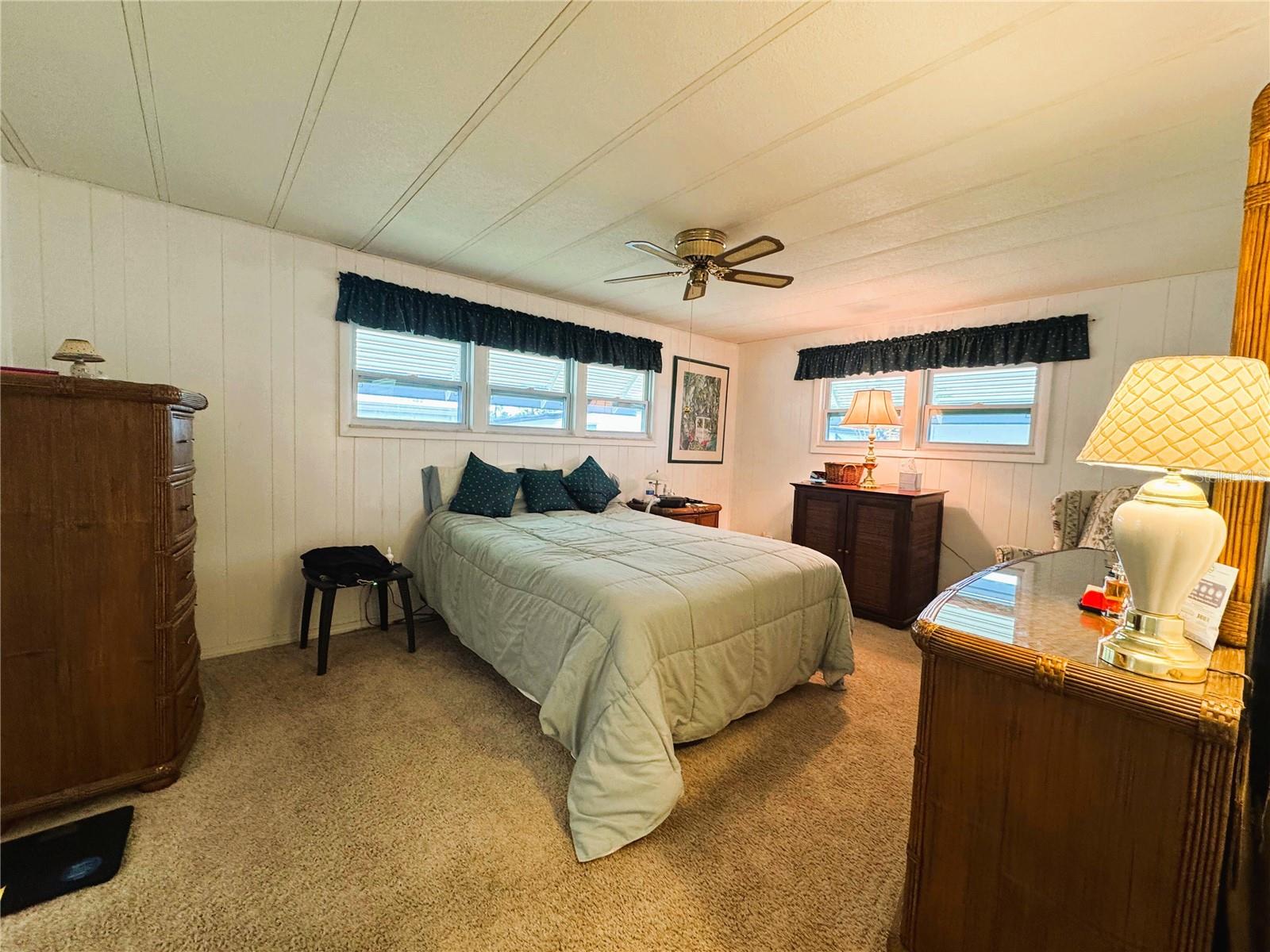 Image 24 of 38 For 407 Palo Verde Drive