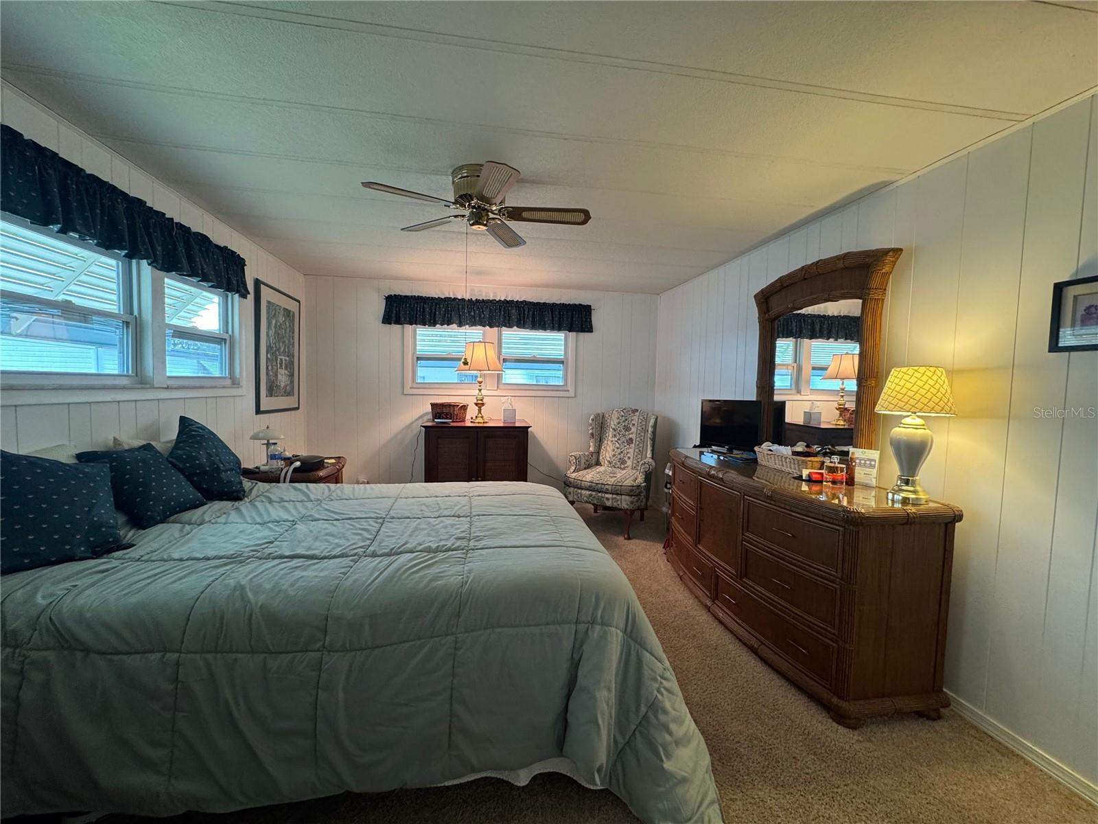 Image 25 of 38 For 407 Palo Verde Drive