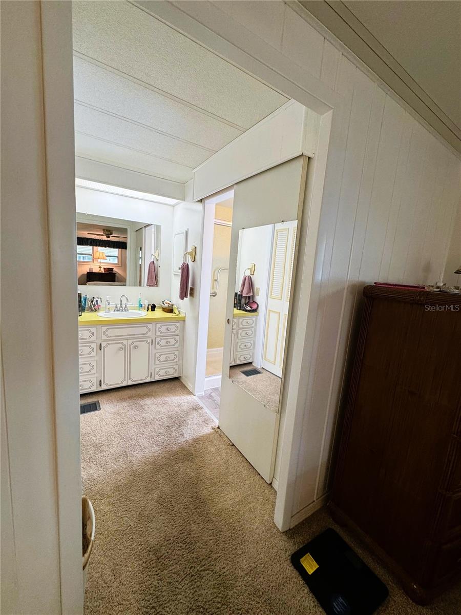 Image 27 of 38 For 407 Palo Verde Drive