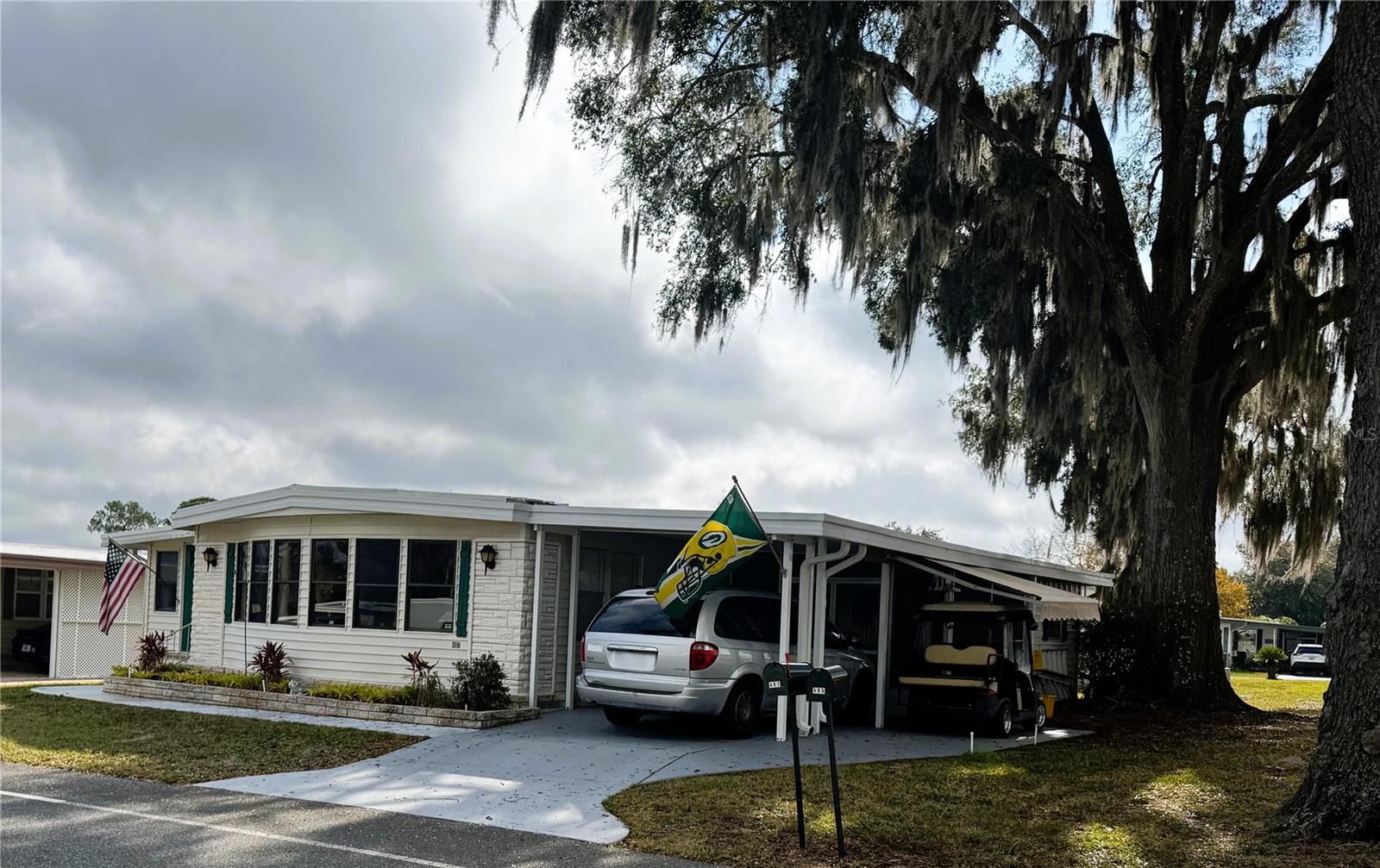 Image 3 of 38 For 407 Palo Verde Drive