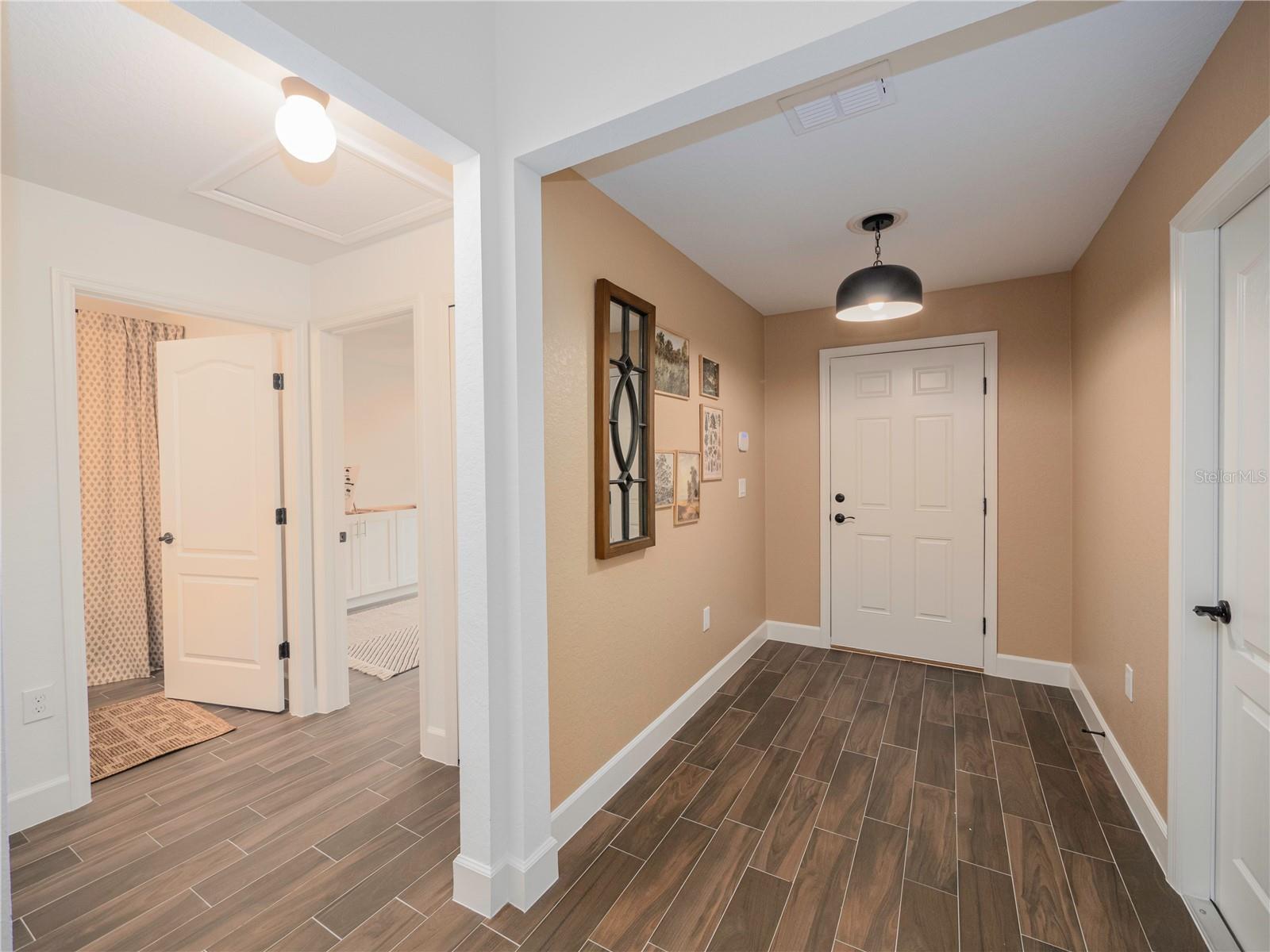 Image 3 of 18 For 1809 Thompson Preserve Boulevard