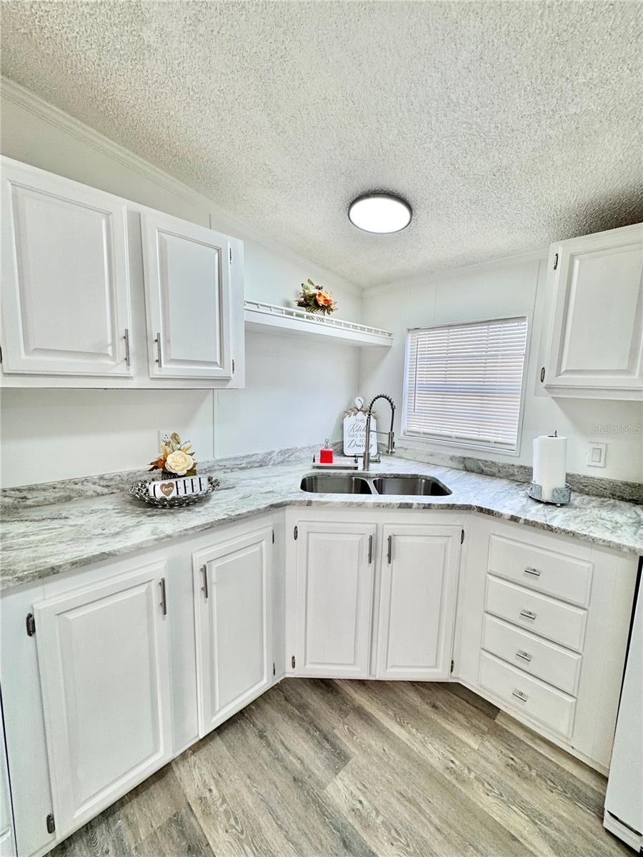 Image 10 of 27 For 14127 62nd Court