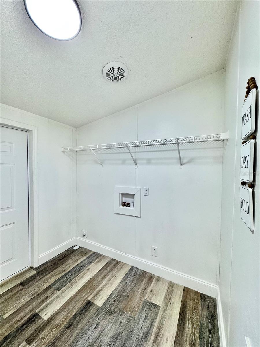 Image 12 of 27 For 14127 62nd Court