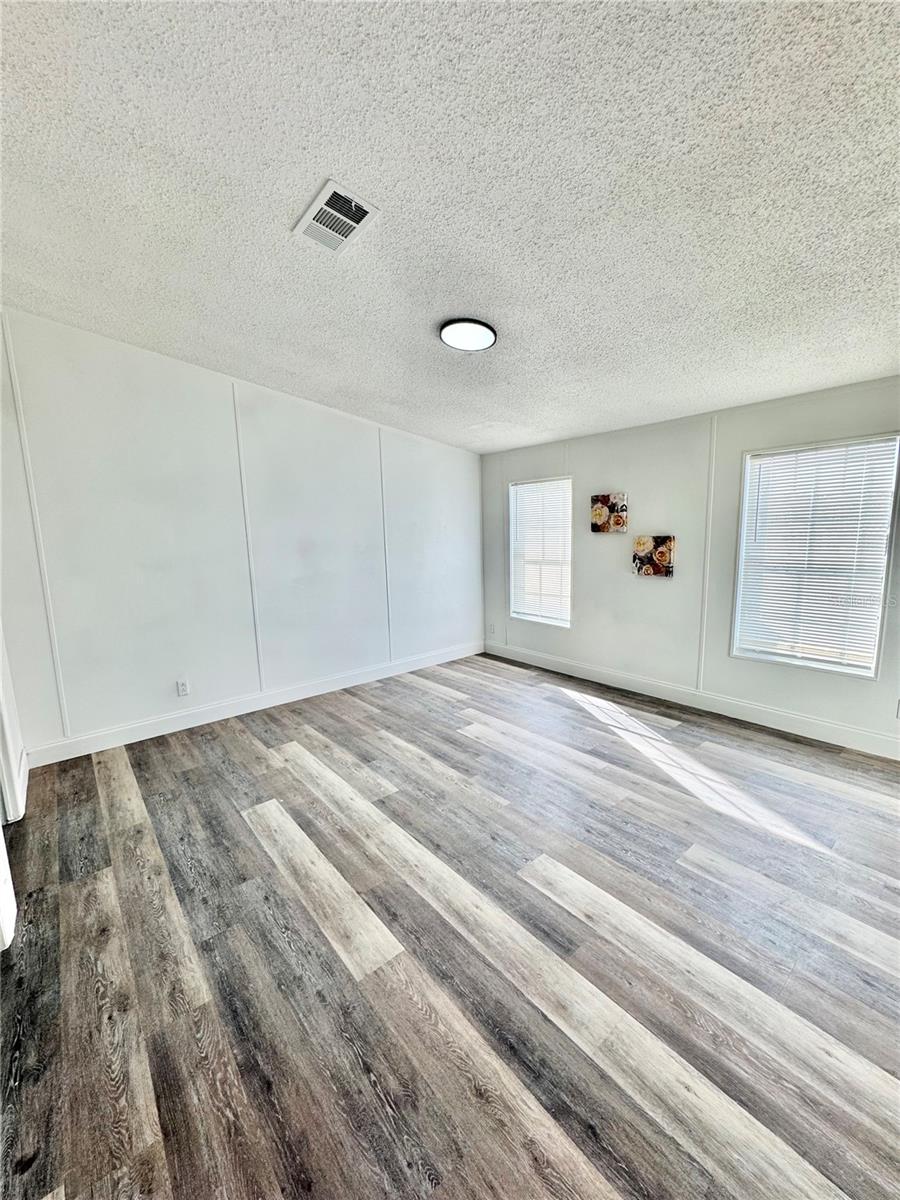 Image 13 of 27 For 14127 62nd Court