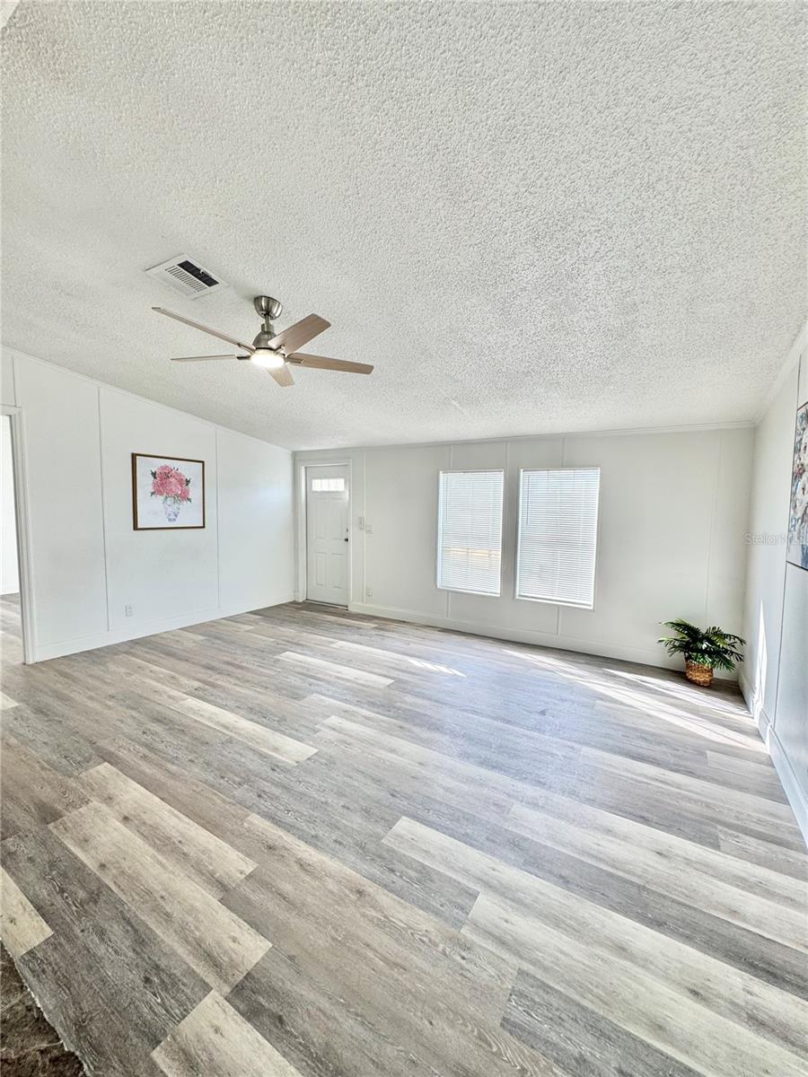 Image 7 of 27 For 14127 62nd Court