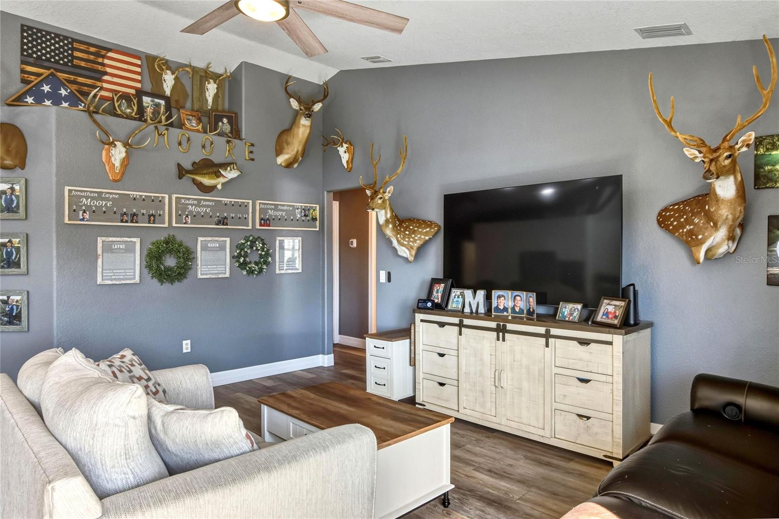 Image 18 of 43 For 533 Seven Oaks