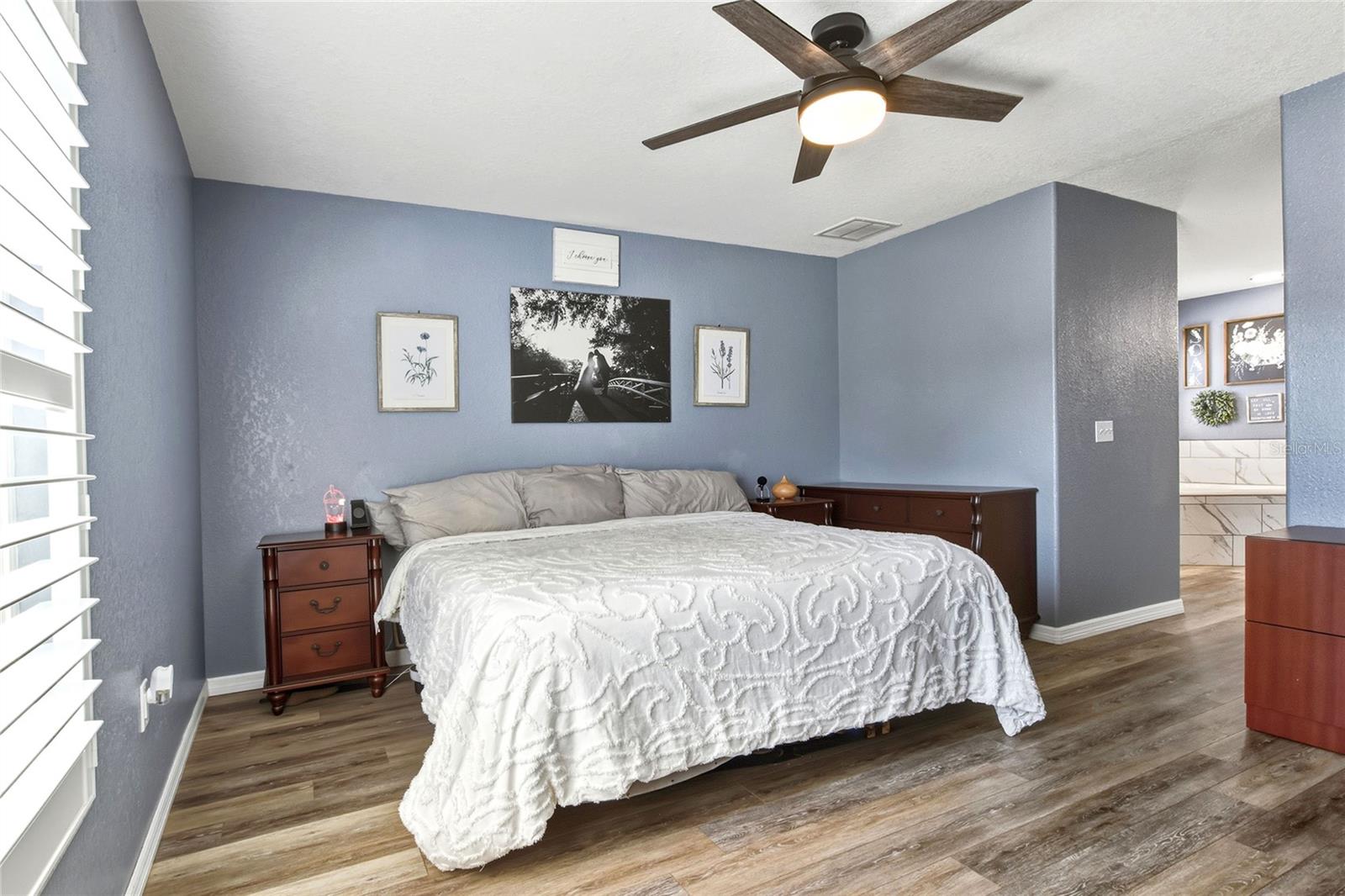 Image 21 of 43 For 533 Seven Oaks