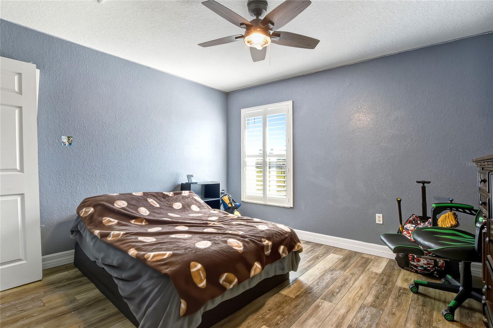 Image 30 of 43 For 533 Seven Oaks