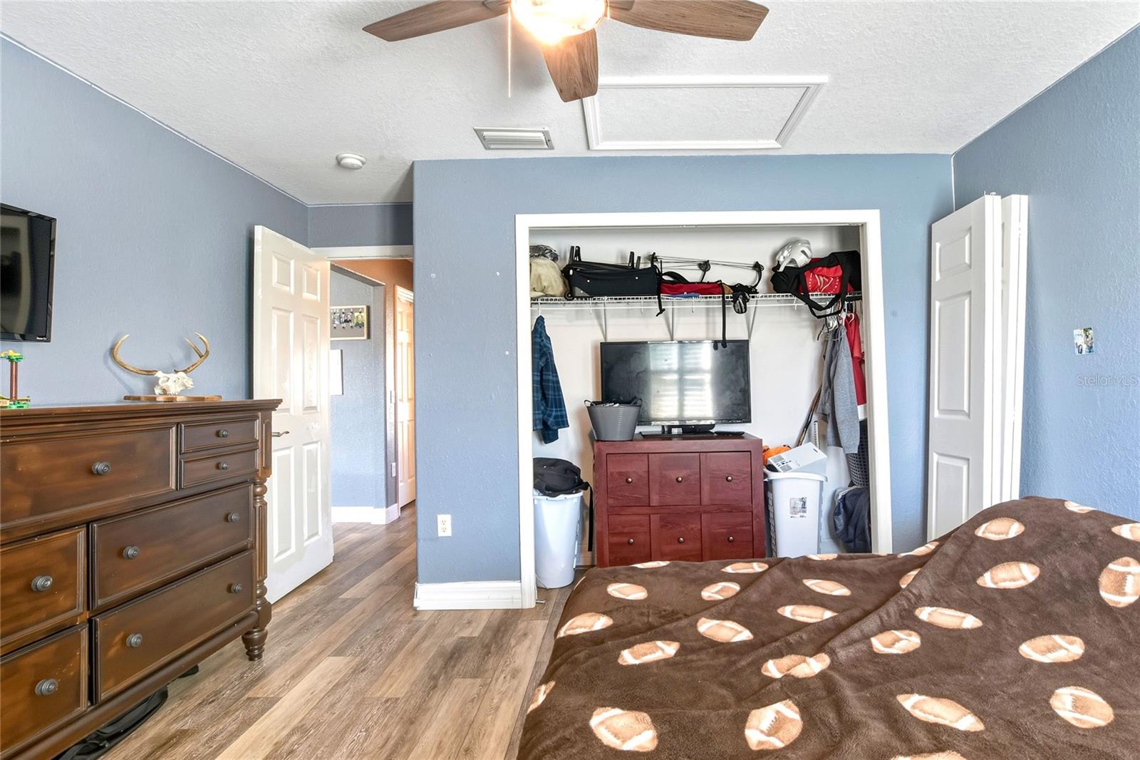 Image 31 of 43 For 533 Seven Oaks