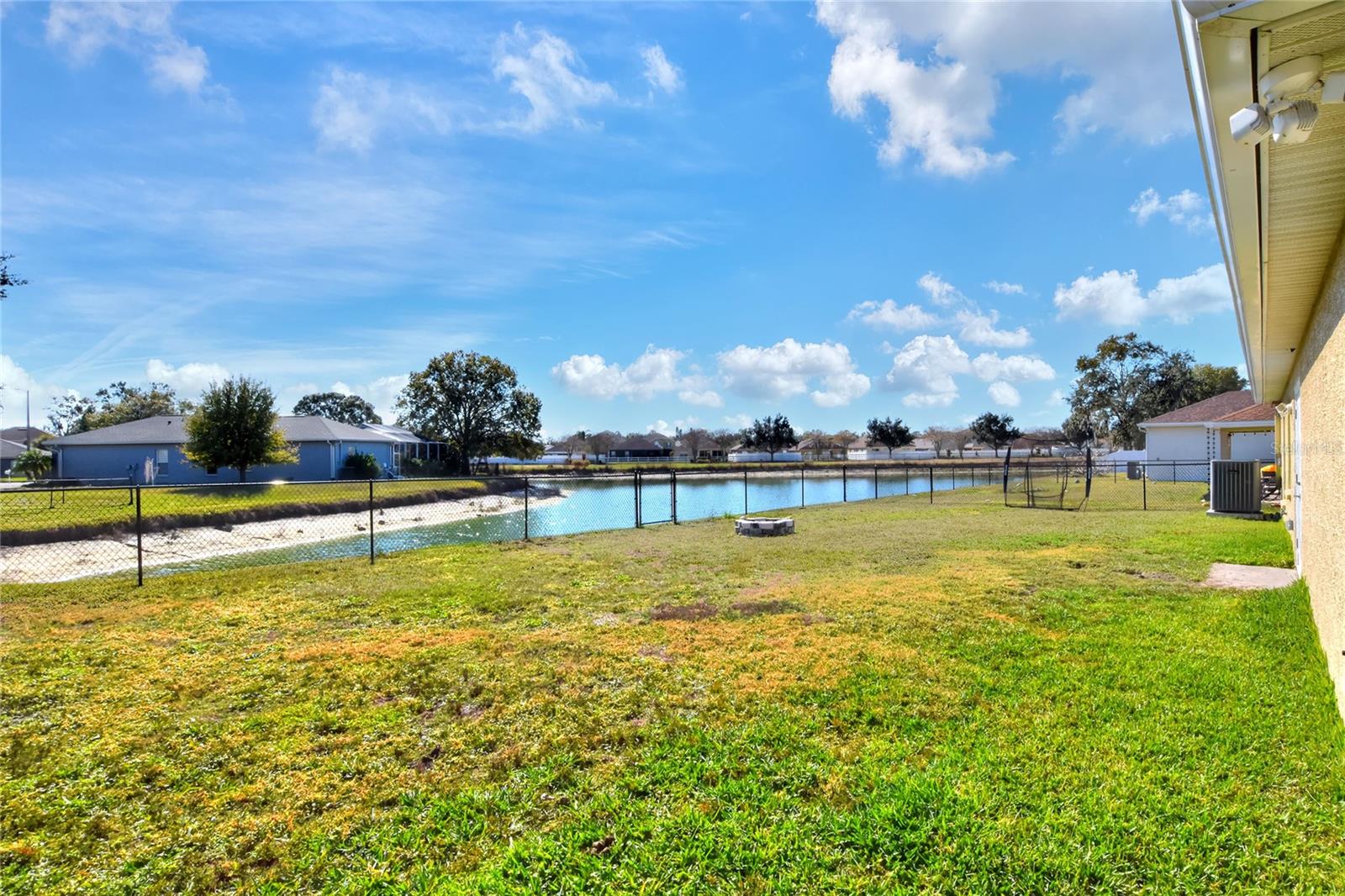 Image 35 of 43 For 533 Seven Oaks