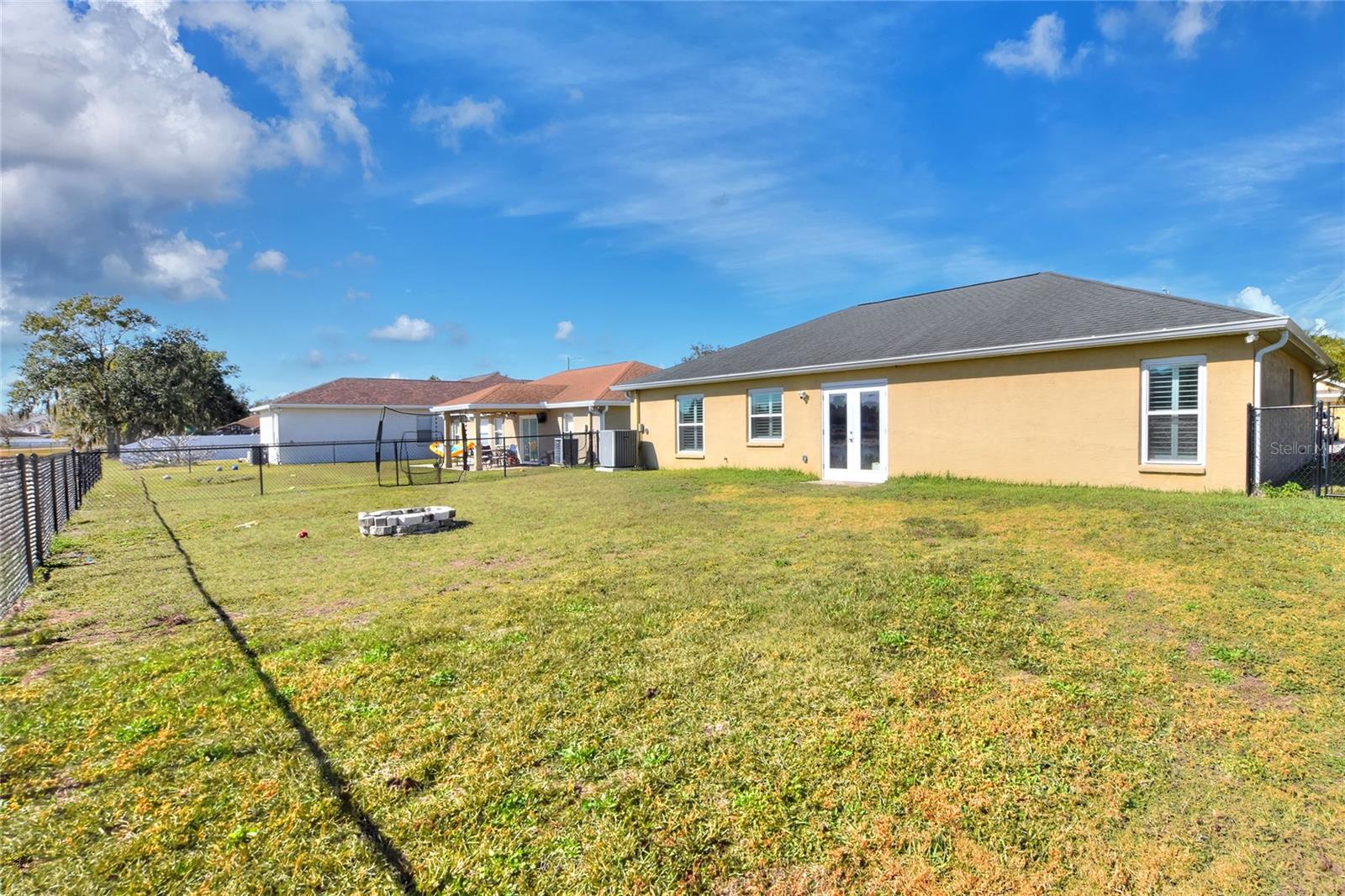 Image 36 of 43 For 533 Seven Oaks