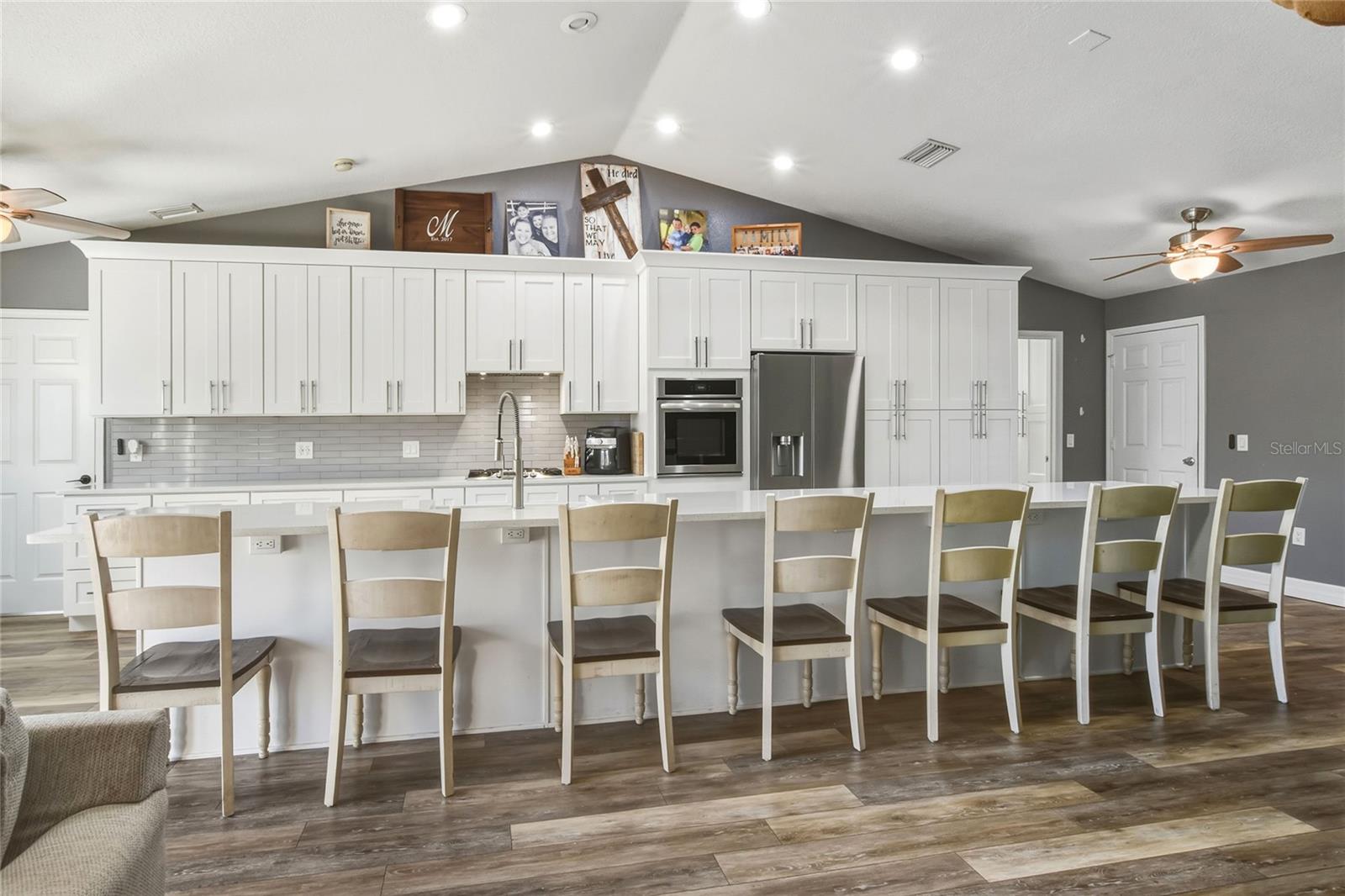 Image 7 of 43 For 533 Seven Oaks