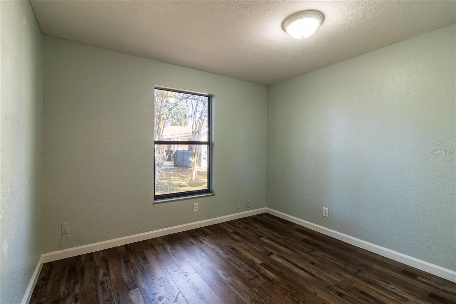 Image 14 of 40 For 4680 44th Court