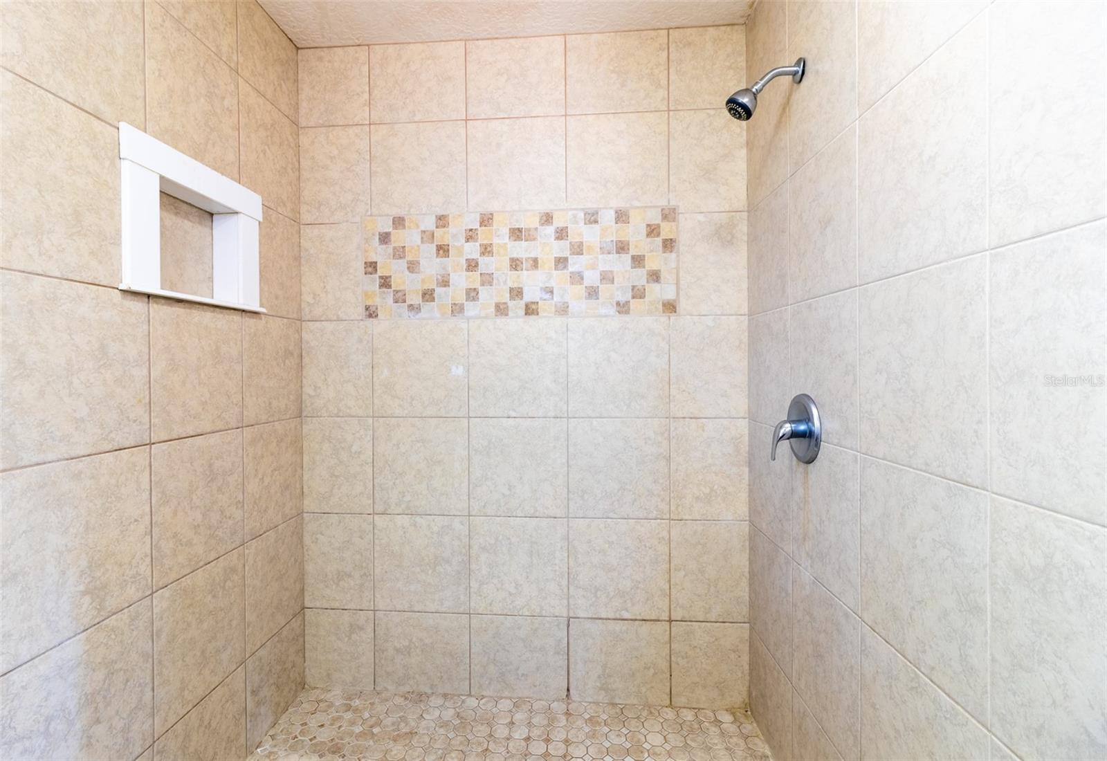 Image 21 of 40 For 4680 44th Court