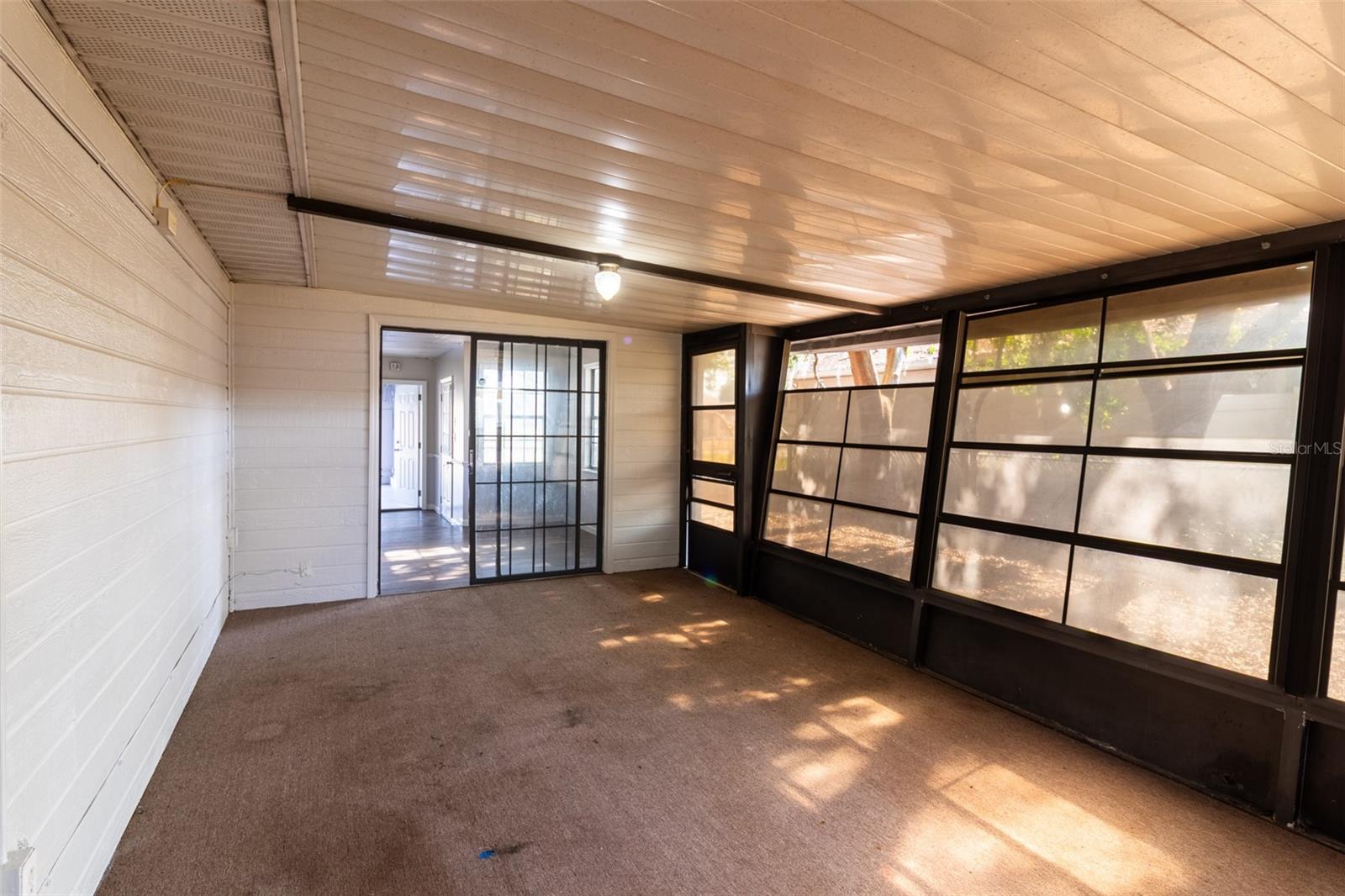 Image 22 of 40 For 4680 44th Court