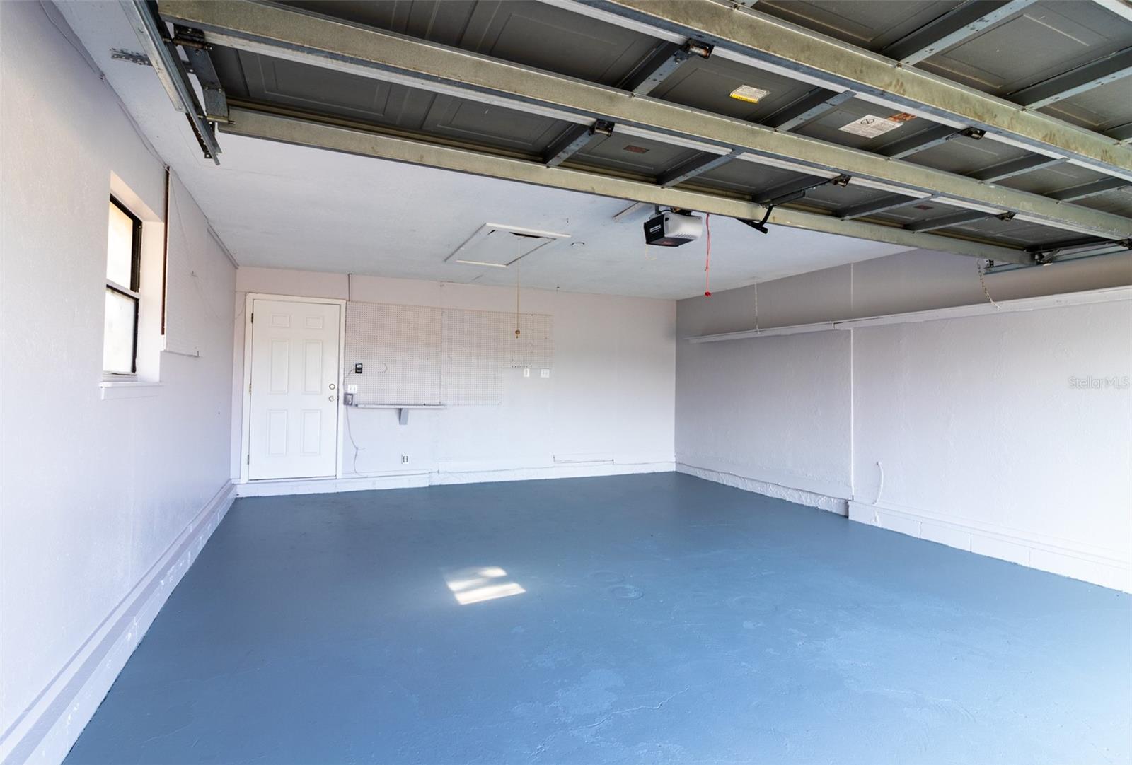 Image 26 of 40 For 4680 44th Court