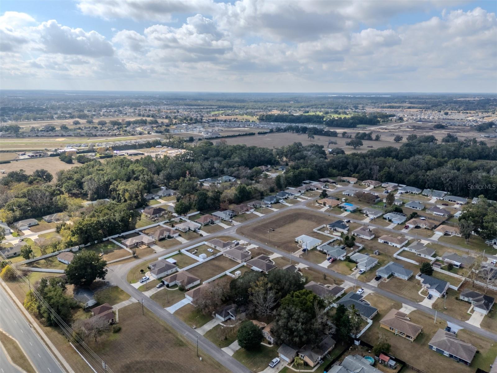 Image 33 of 40 For 4680 44th Court