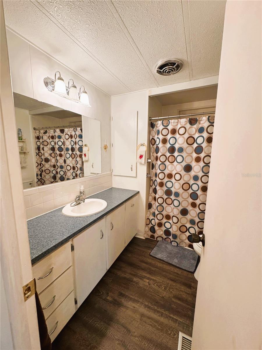 Image 17 of 33 For 106 Bougainvillea Drive