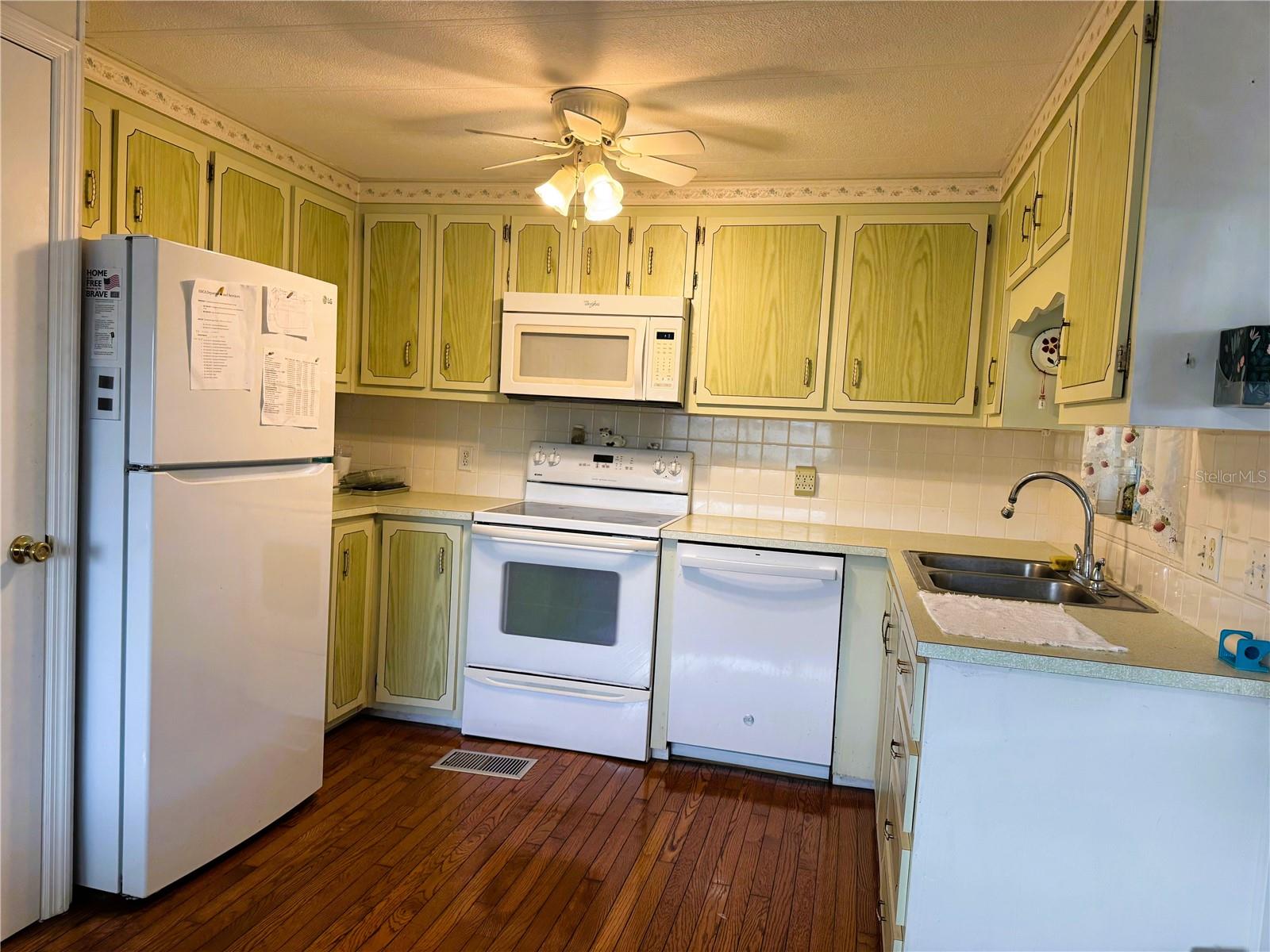 Image 6 of 33 For 106 Bougainvillea Drive