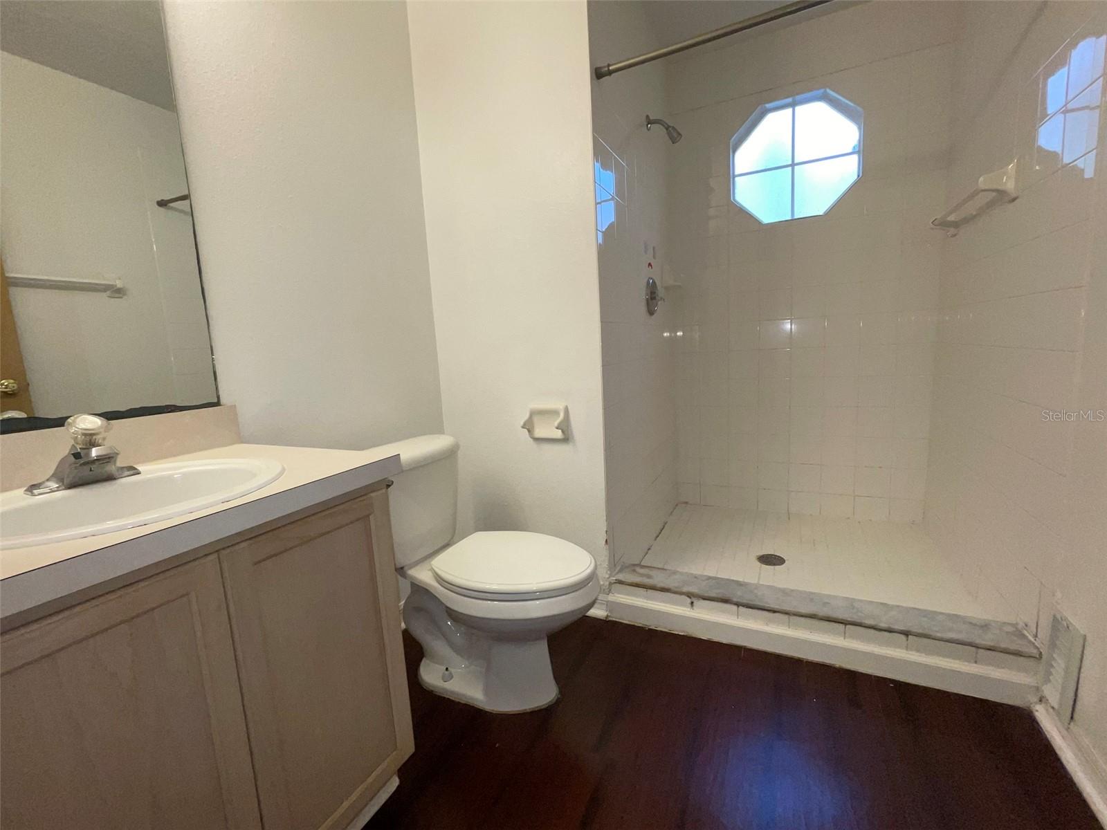 Image 11 of 17 For 8720 Rockingham Terrace B