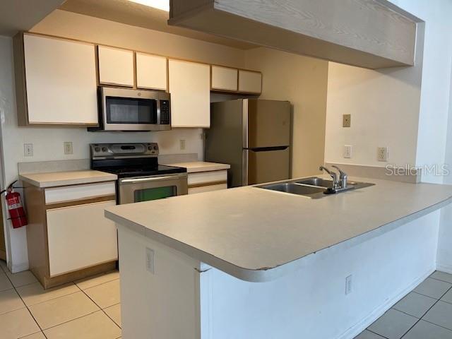 Image 5 of 17 For 8720 Rockingham Terrace B