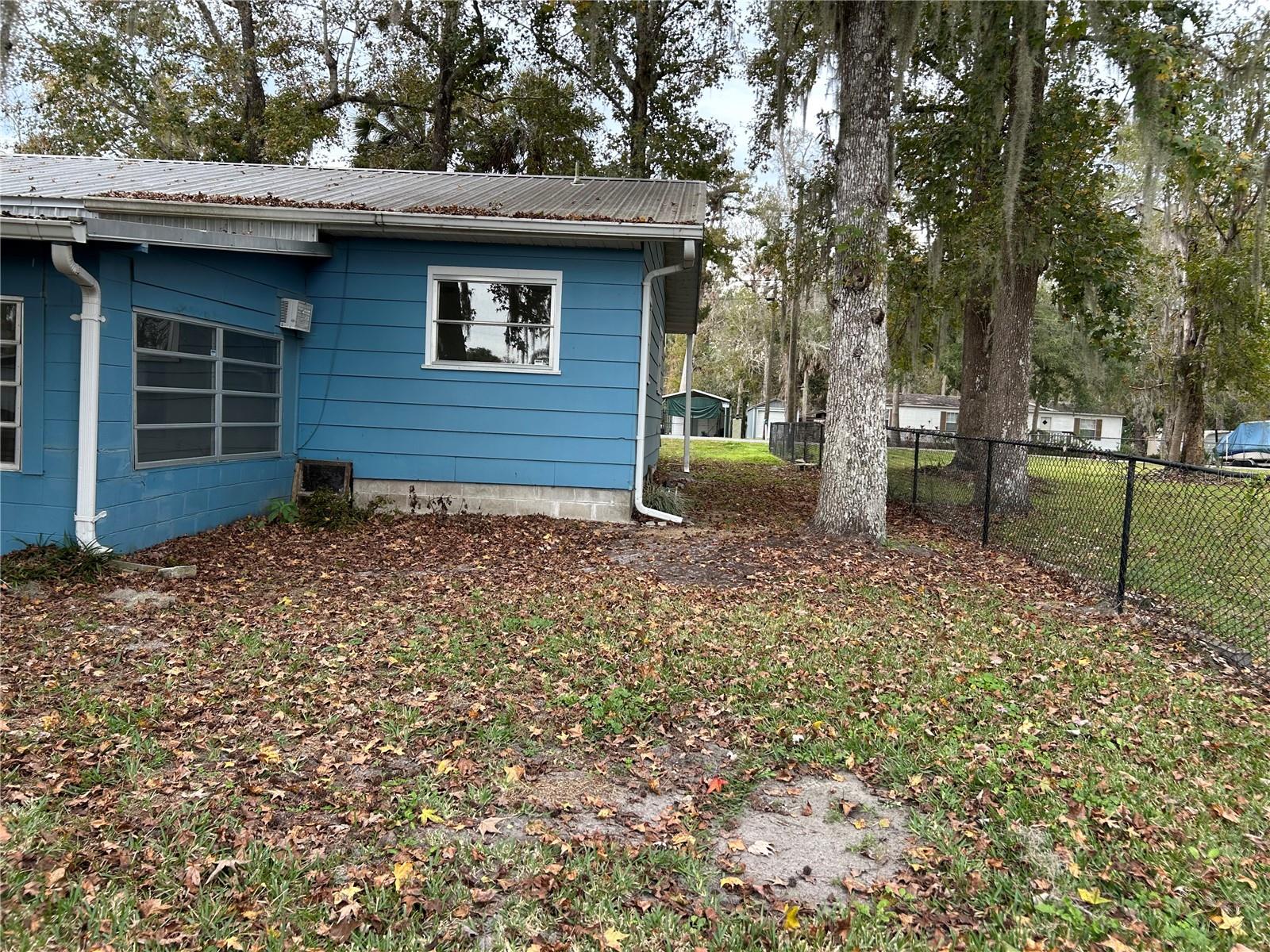 Image 5 of 32 For 55746 Carl Street