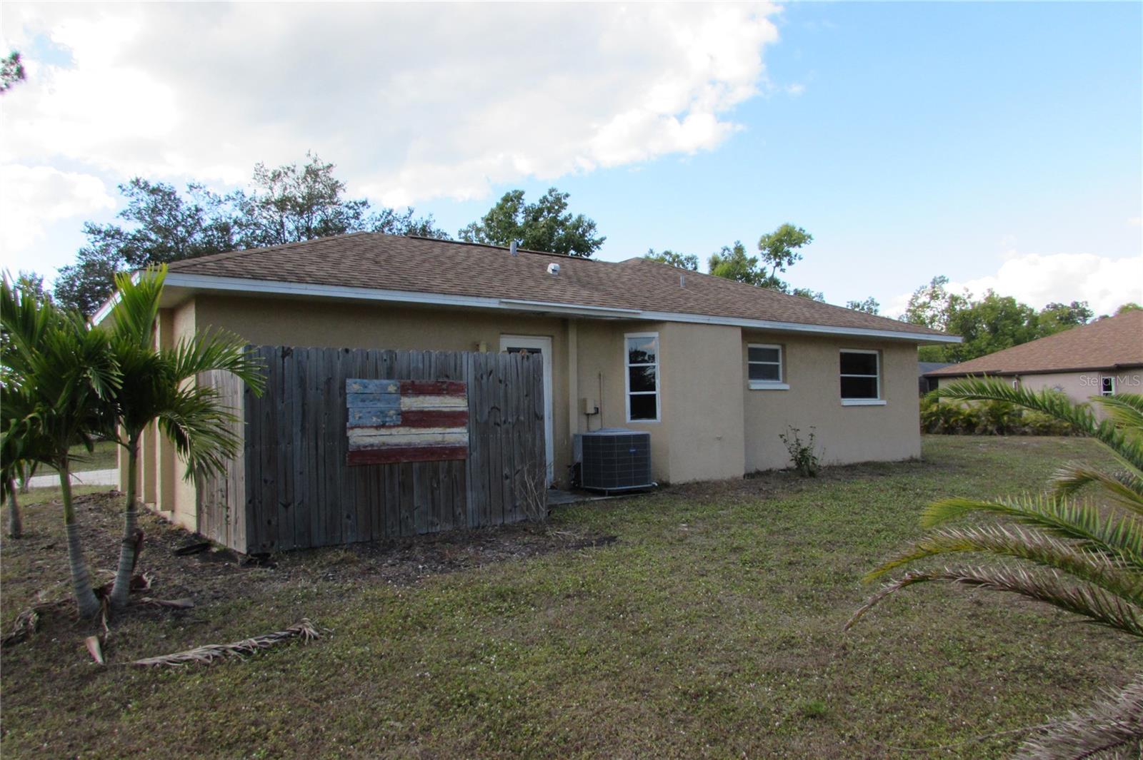 Image 15 of 38 For 25486 Avillas Court