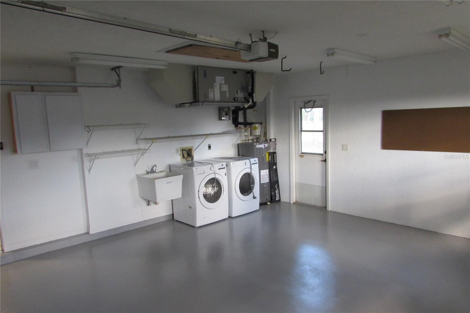 Image 35 of 38 For 25486 Avillas Court