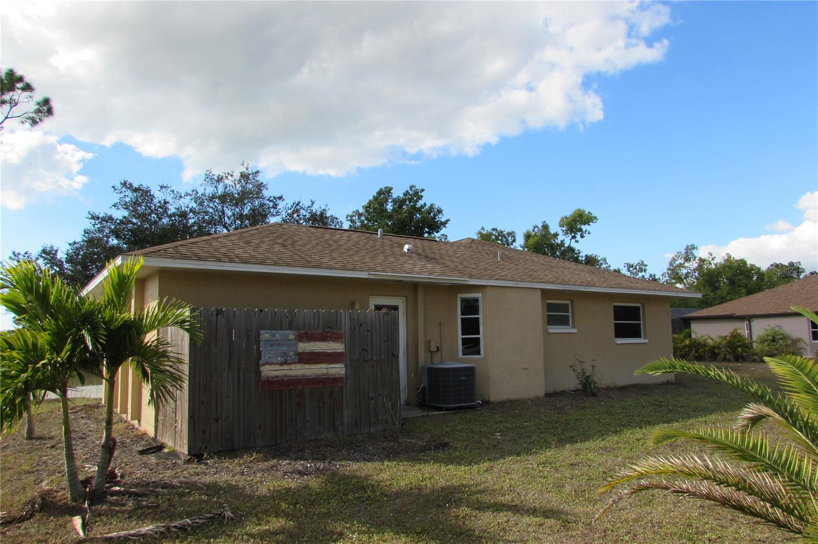 Image 9 of 38 For 25486 Avillas Court