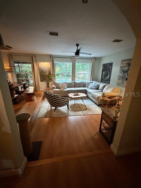 Image 11 of 23 For 200 Carriage Hill Drive