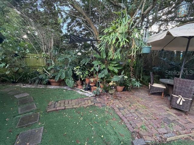 Image 24 of 43 For 200 Carriage Hill Drive