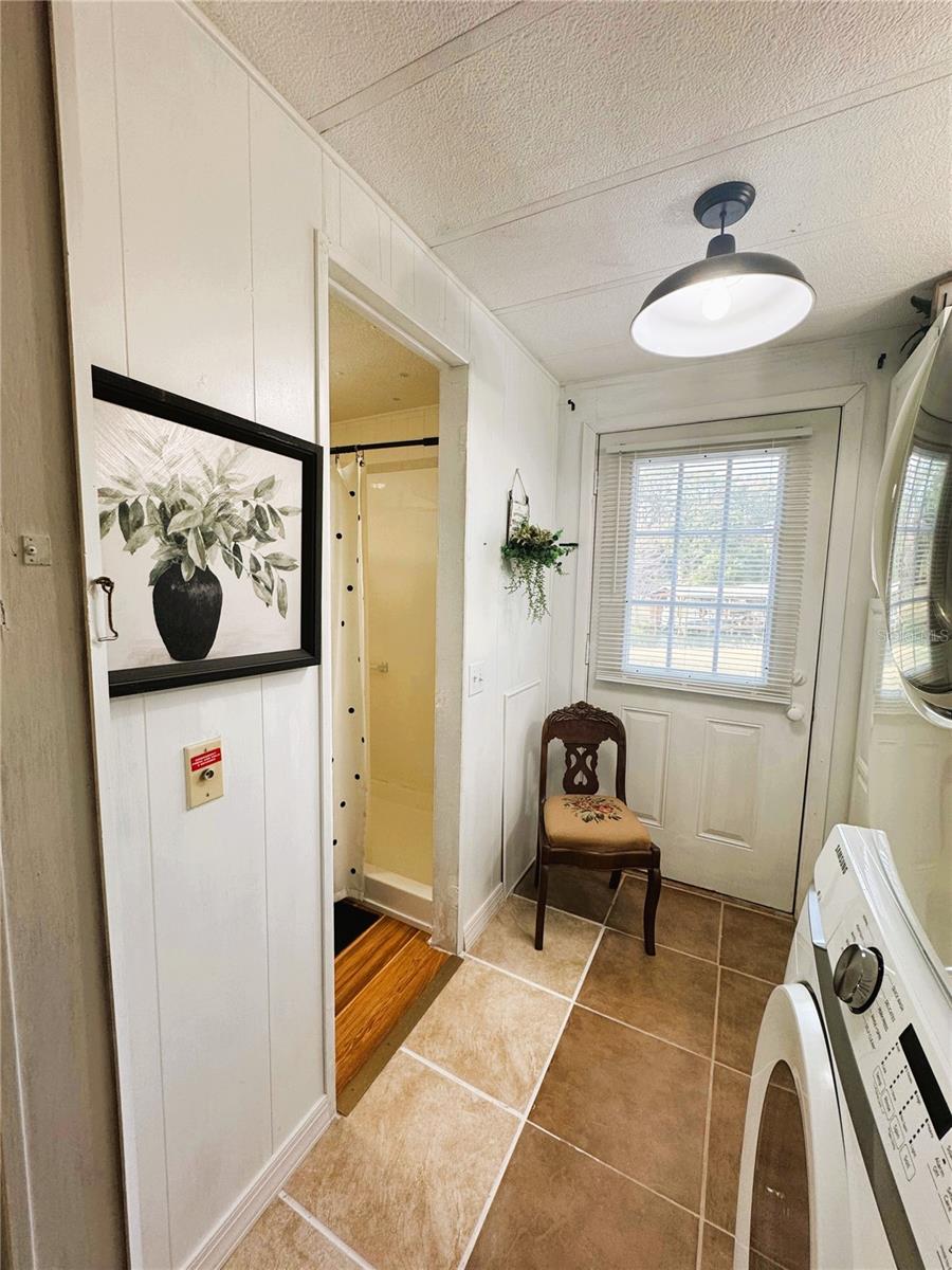 Image 18 of 45 For 107 Royal Palm Drive