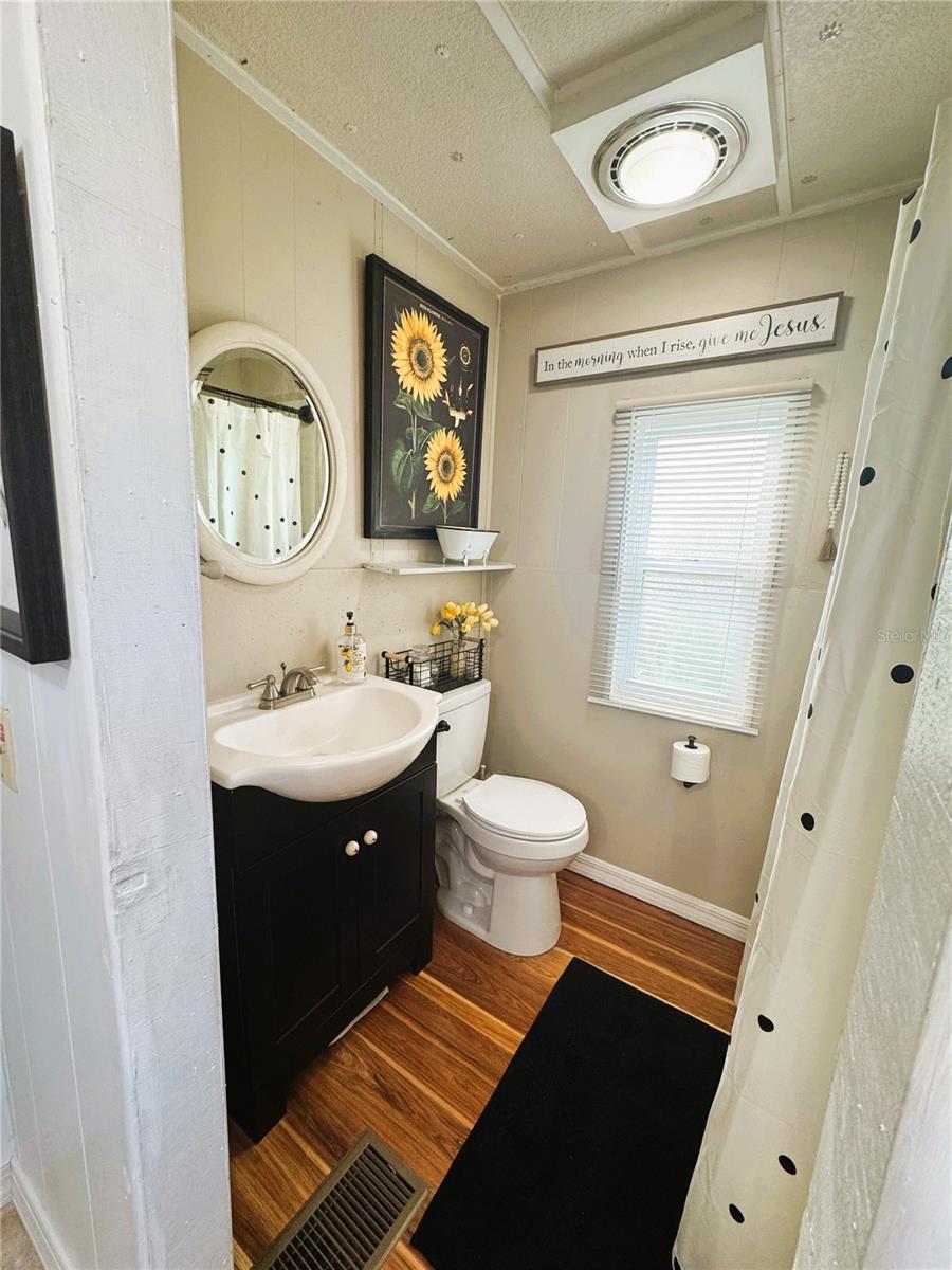 Image 19 of 45 For 107 Royal Palm Drive