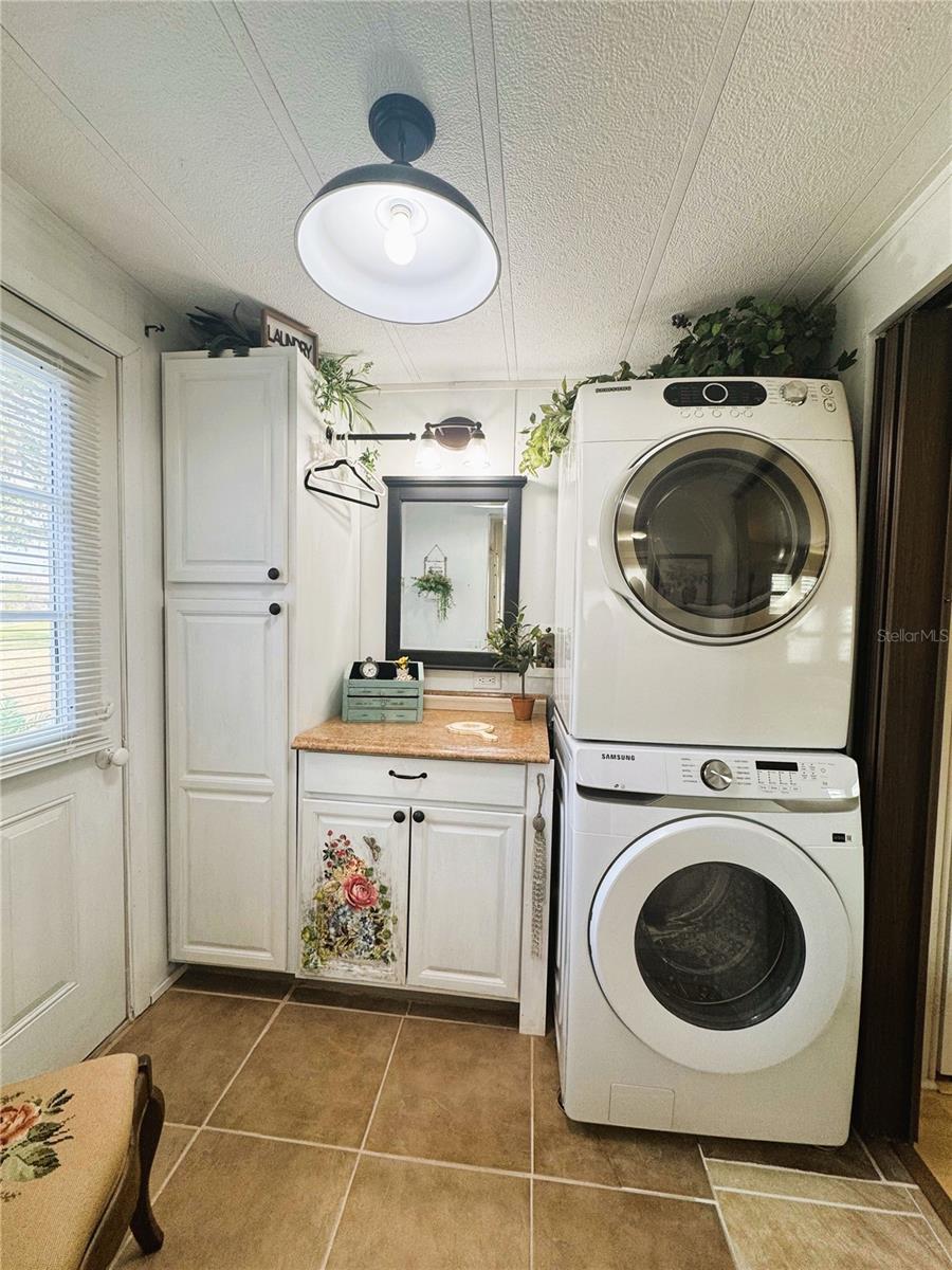 Image 21 of 45 For 107 Royal Palm Drive