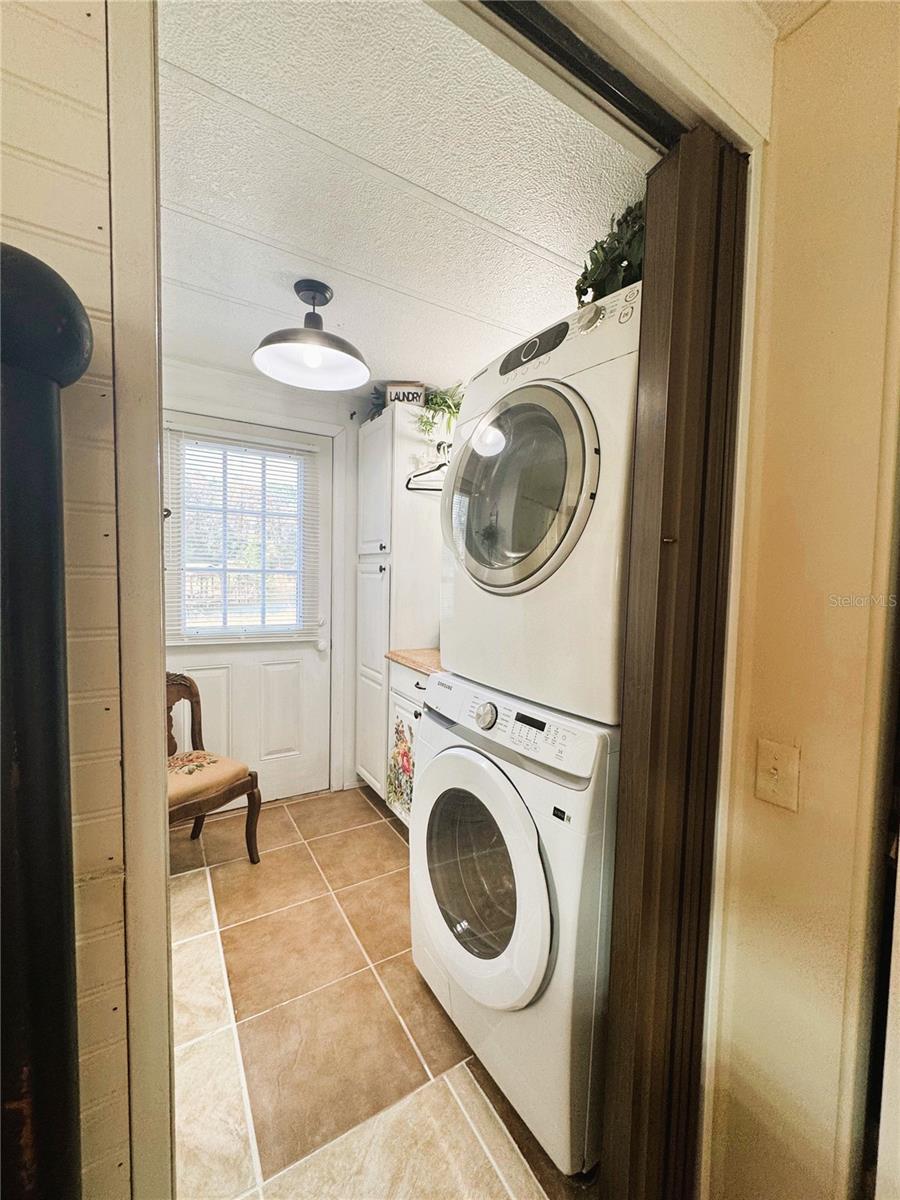 Image 22 of 45 For 107 Royal Palm Drive