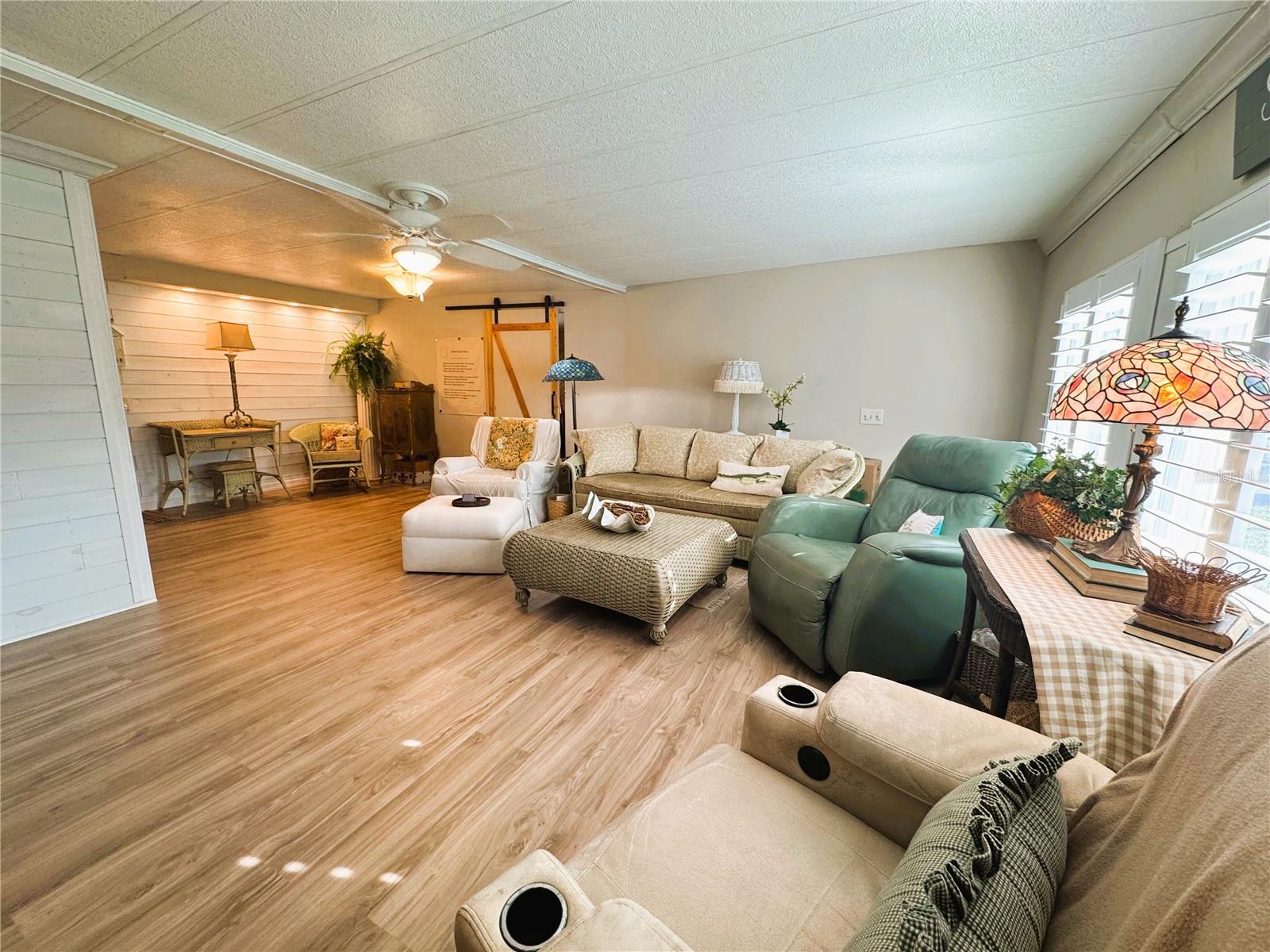 Image 28 of 45 For 107 Royal Palm Drive