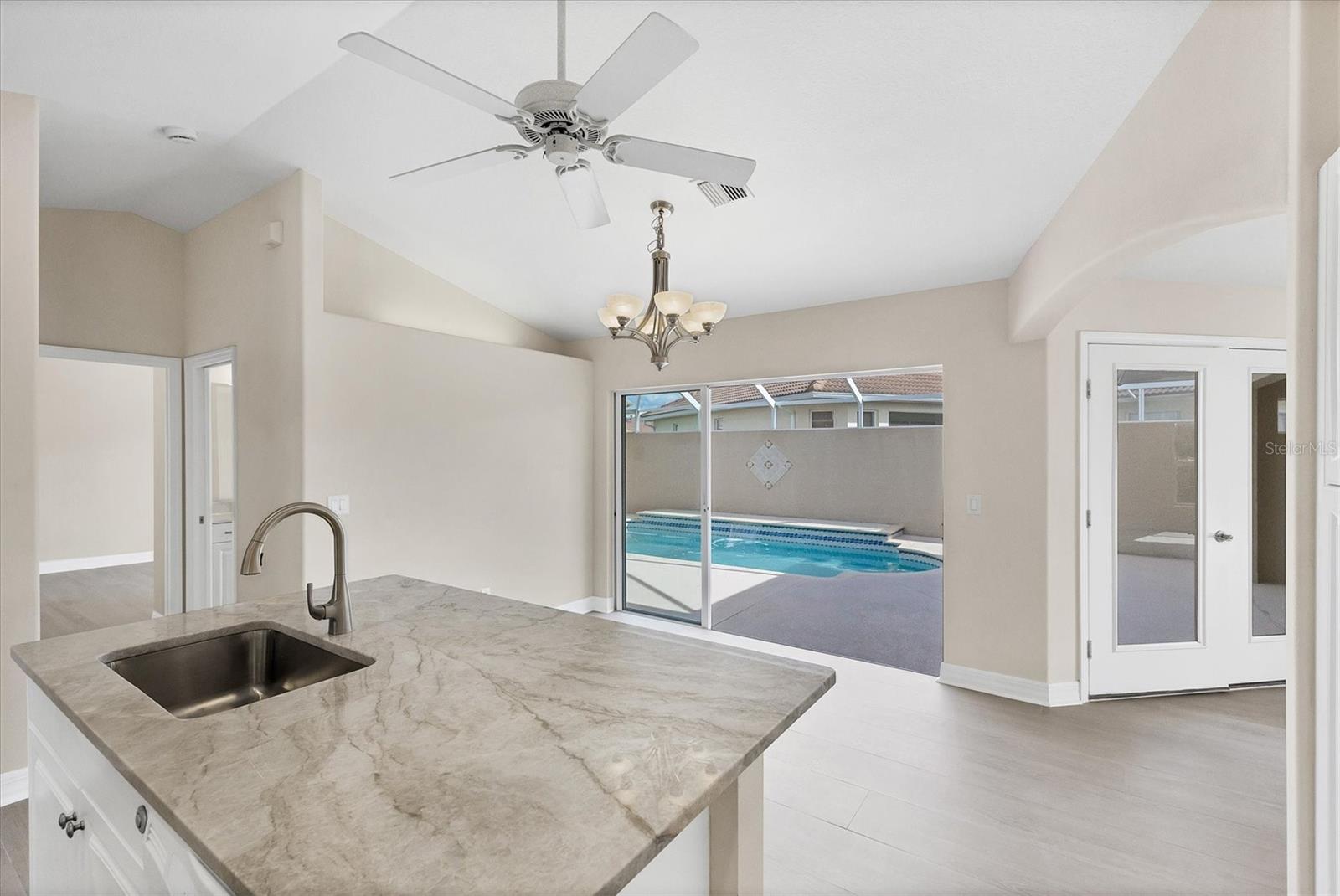 Image 19 of 37 For 177 Valencia Lakes Drive