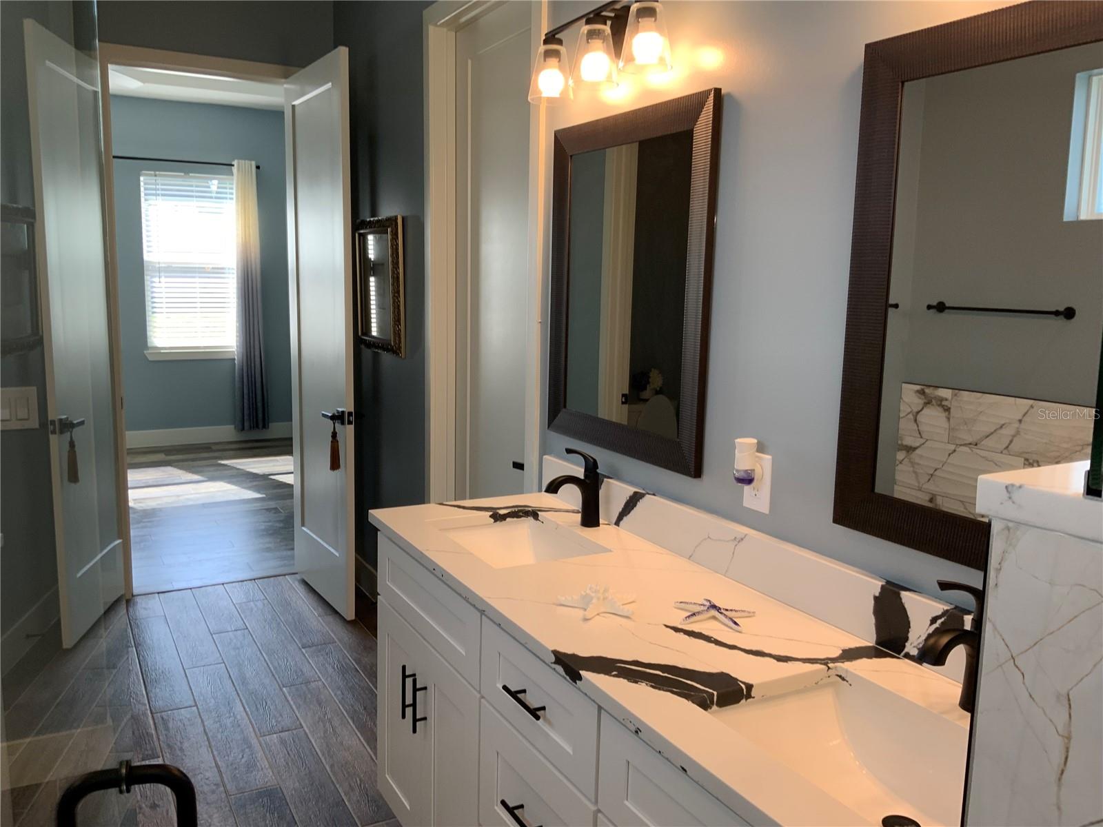 Image 15 of 28 For 837 Oaks Shores Road