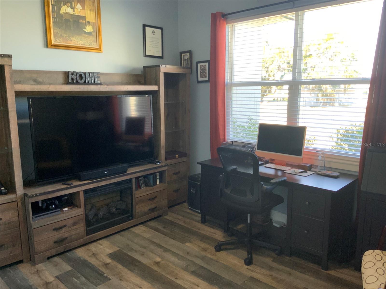 Image 19 of 28 For 837 Oaks Shores Road