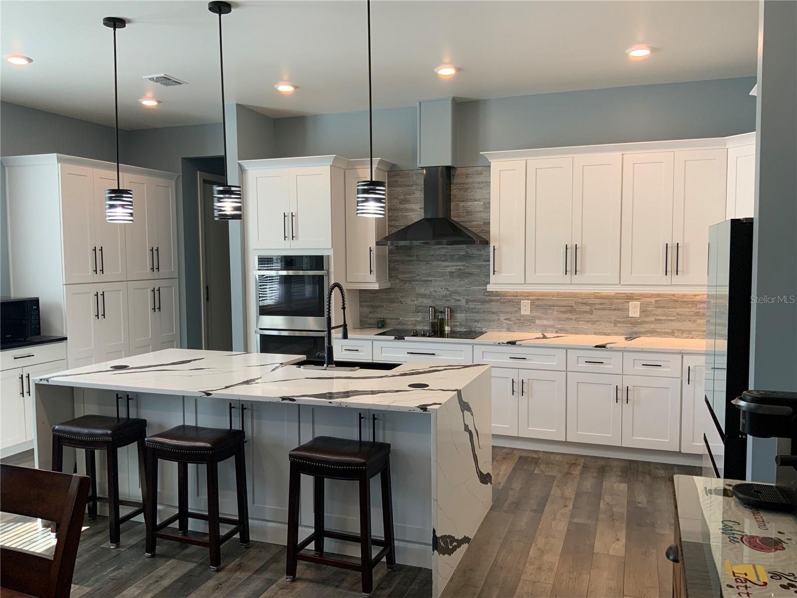 Image 9 of 28 For 837 Oaks Shores Road