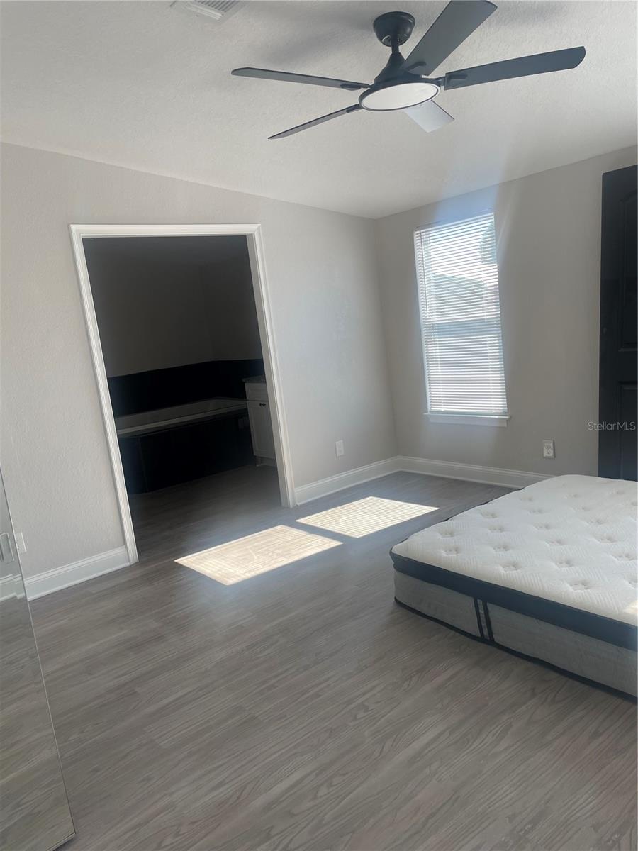 Image 9 of 18 For 4454 Lower Meadow Road