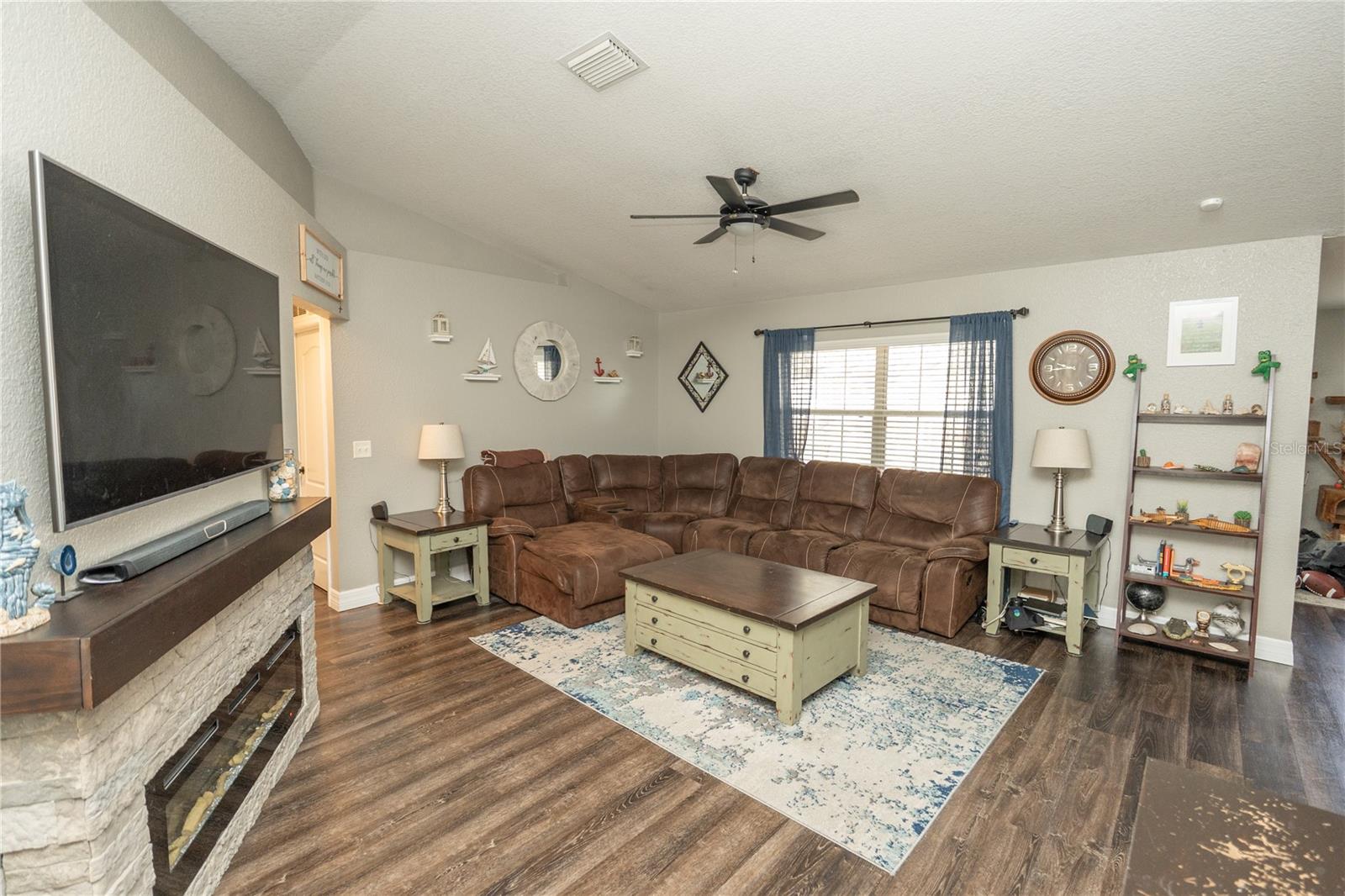 Image 6 of 41 For 6 Fir Drive Trace