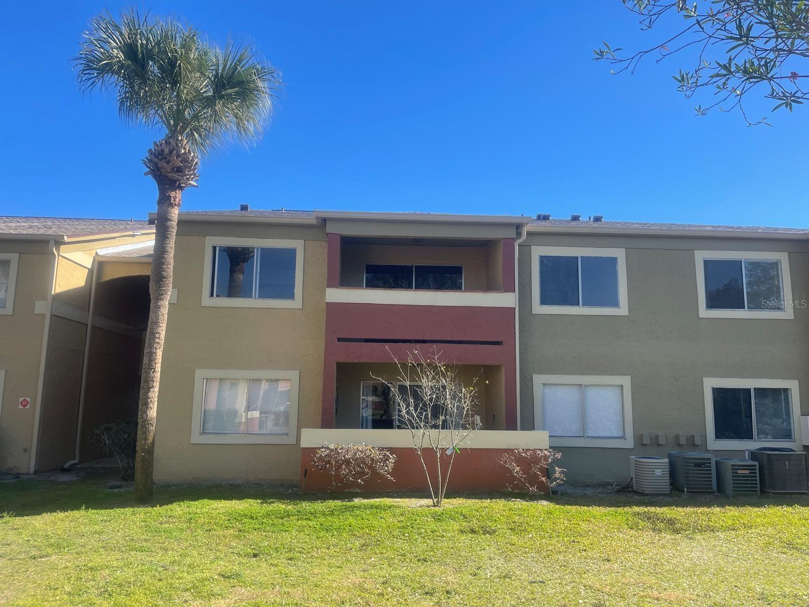 Image 15 of 24 For 646 Kenwick Circle 205