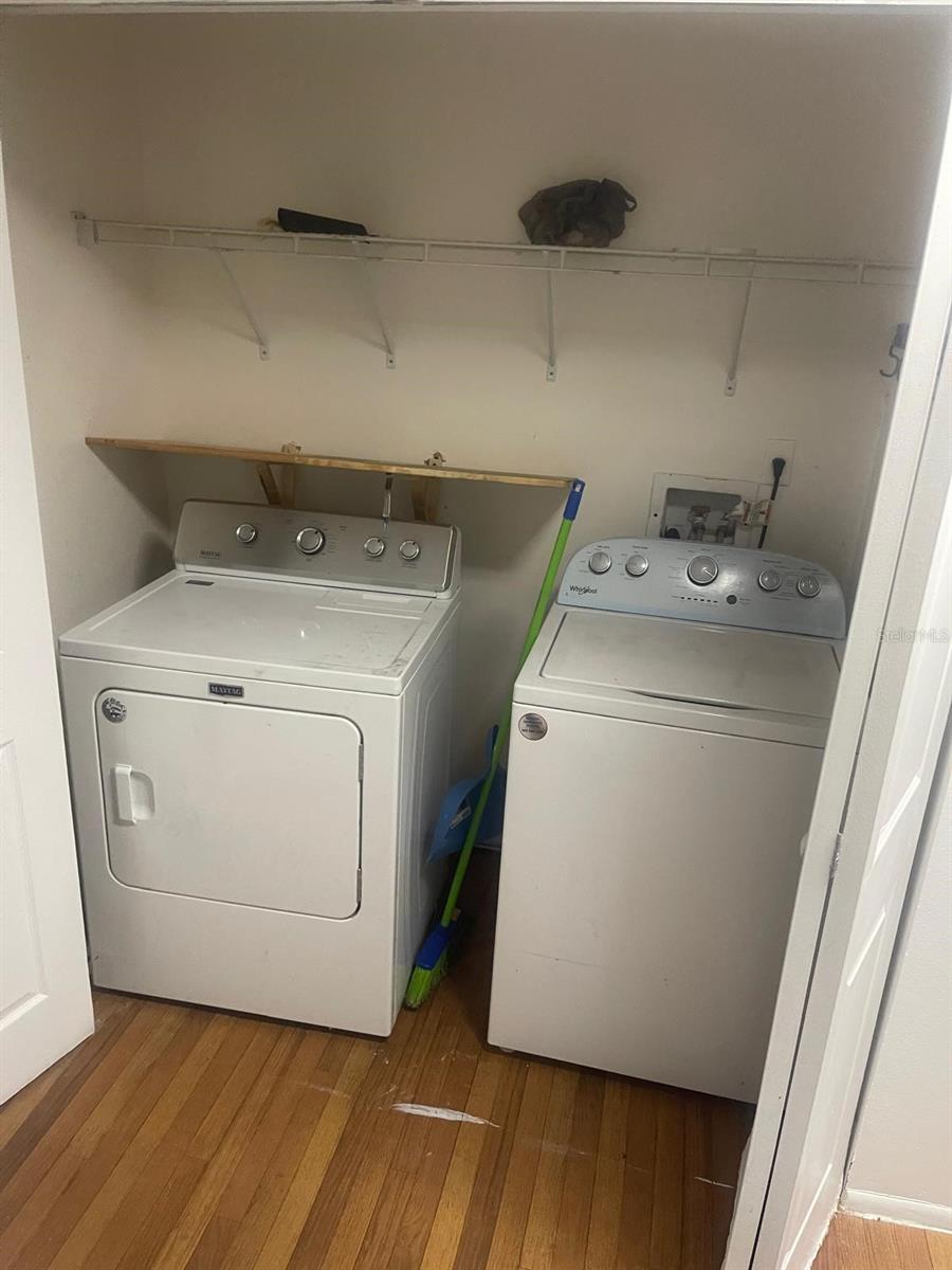 Image 7 of 24 For 646 Kenwick Circle 205