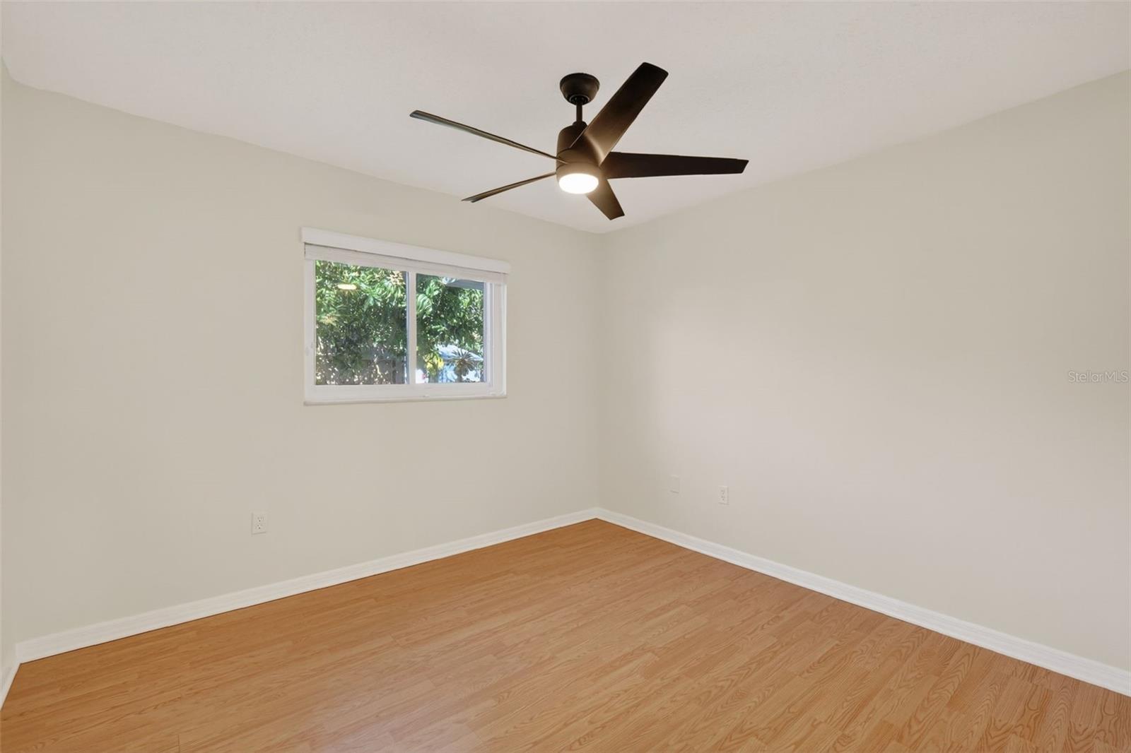 Image 18 of 36 For 3450 Laurel Drive