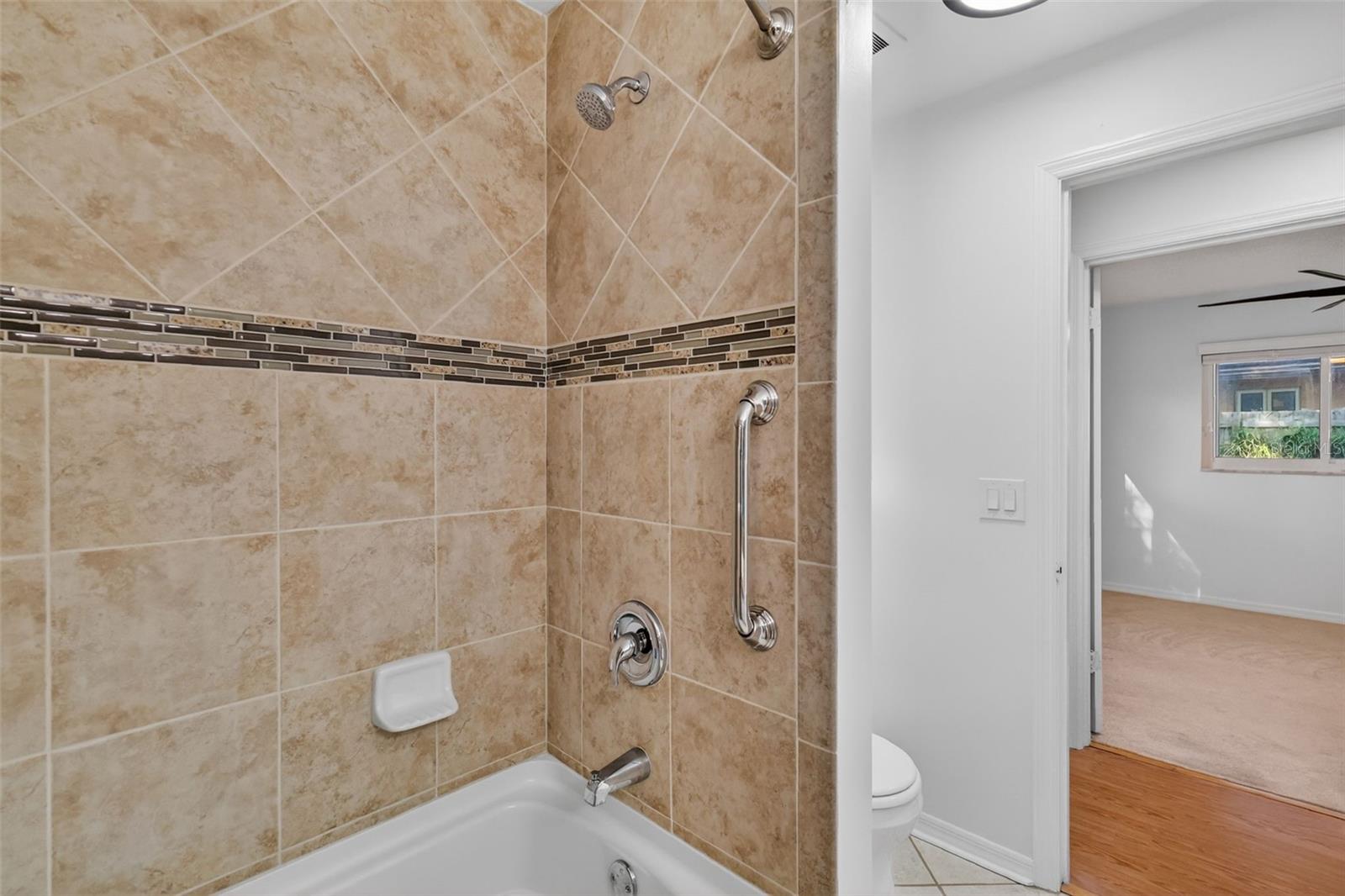 Image 19 of 36 For 3450 Laurel Drive