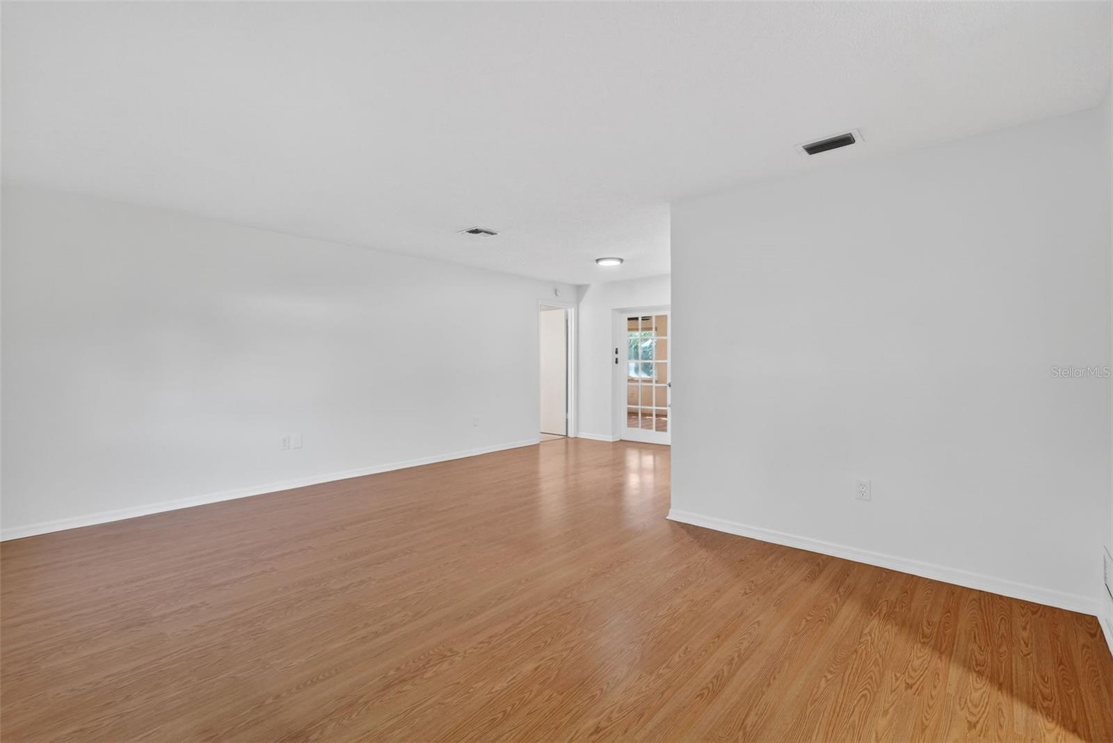 Image 5 of 36 For 3450 Laurel Drive