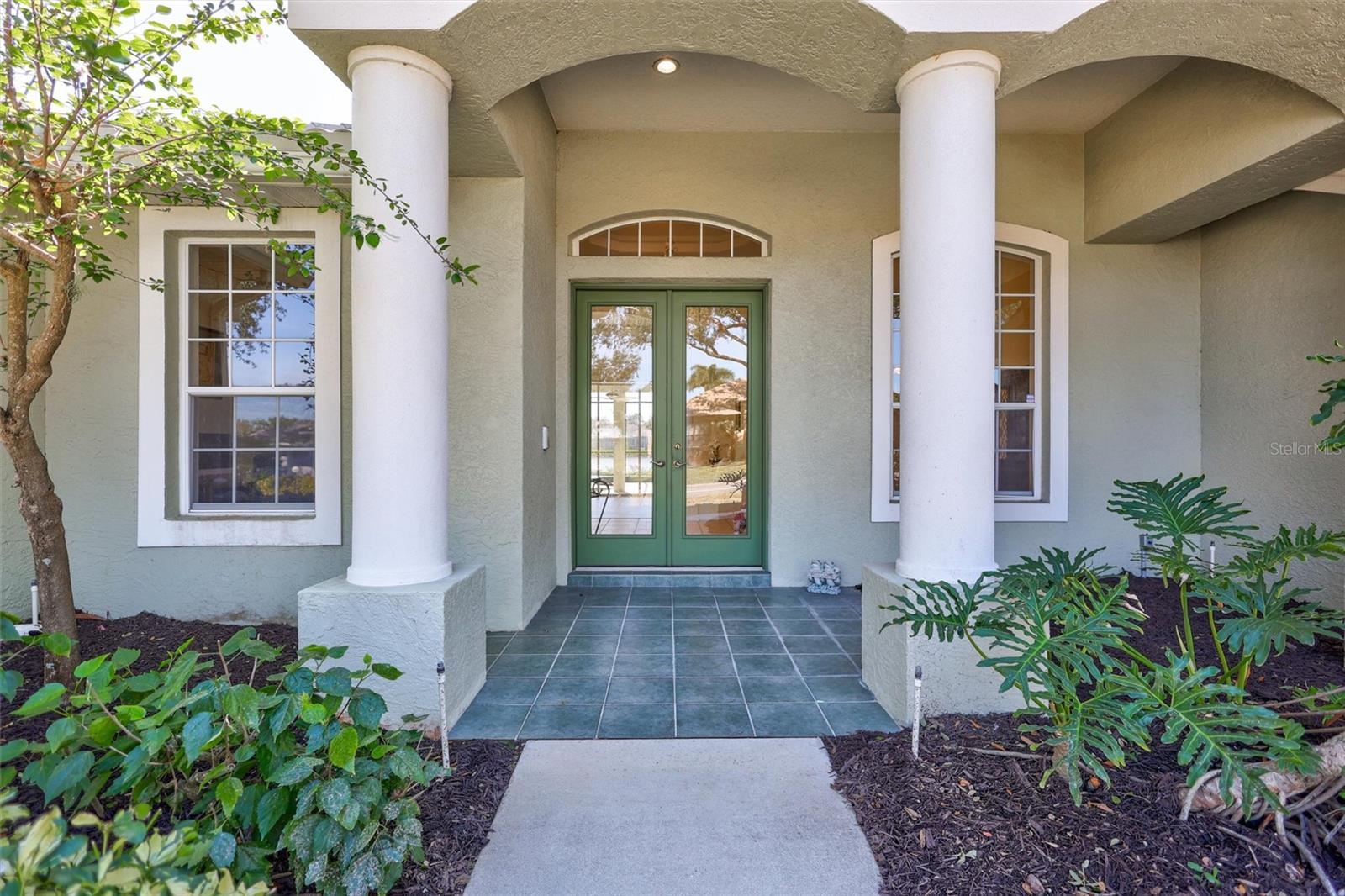 Image 10 of 61 For 5484 Oak Crest Boulevard