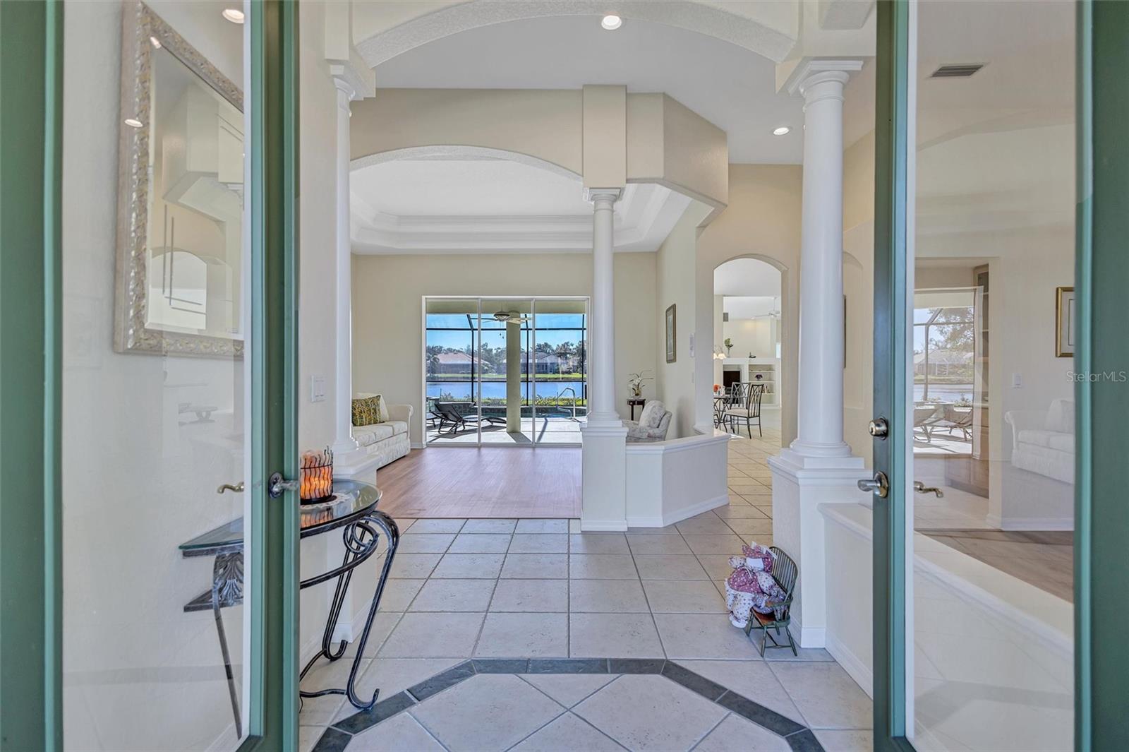 Image 11 of 61 For 5484 Oak Crest Boulevard